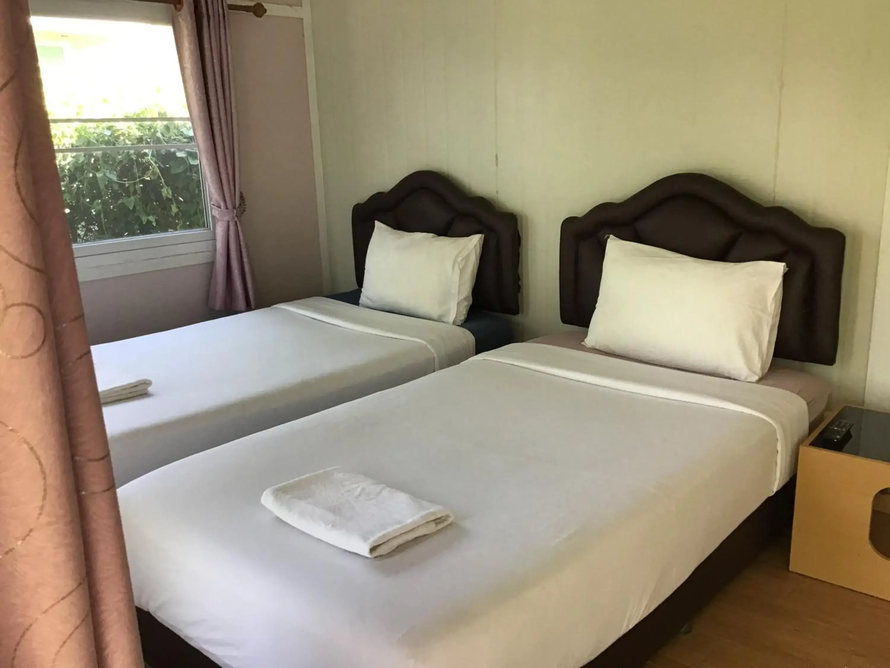 Bungalow with Twin beds in Phalagoon Resort Bungalow with Twin beds in Phalagoon Resort