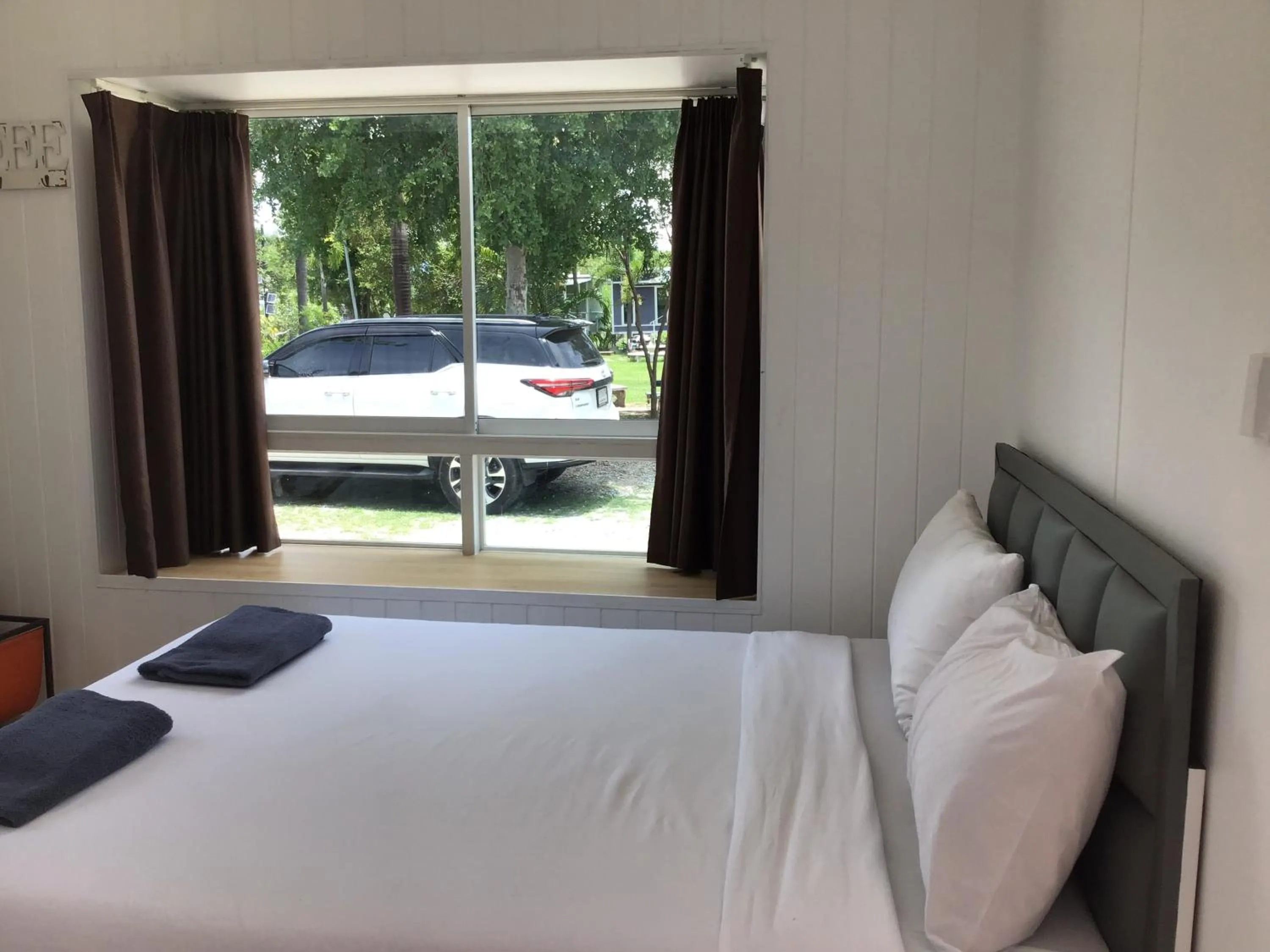 Bed in Phalagoon Resort