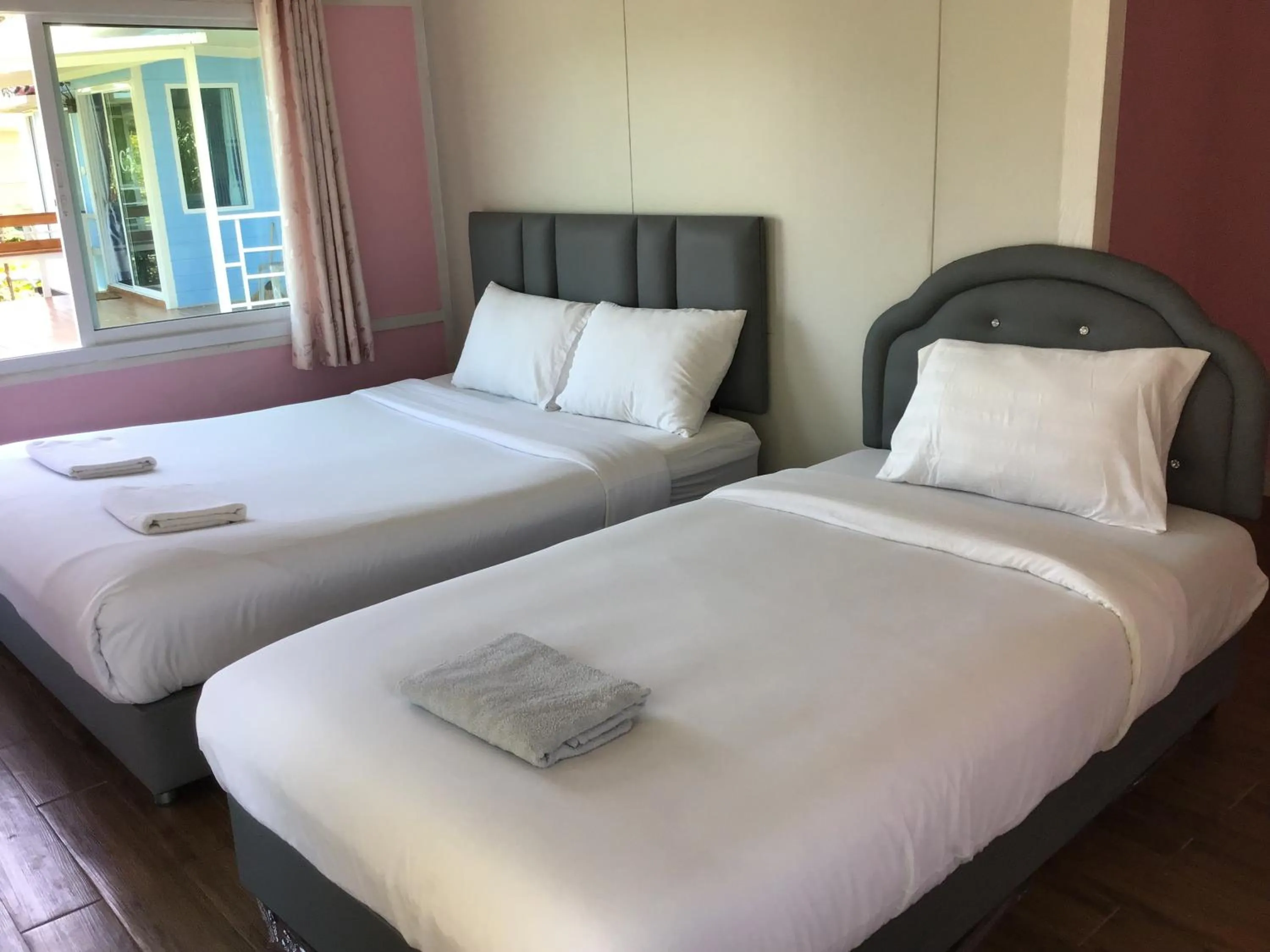 Bed in Phalagoon Resort