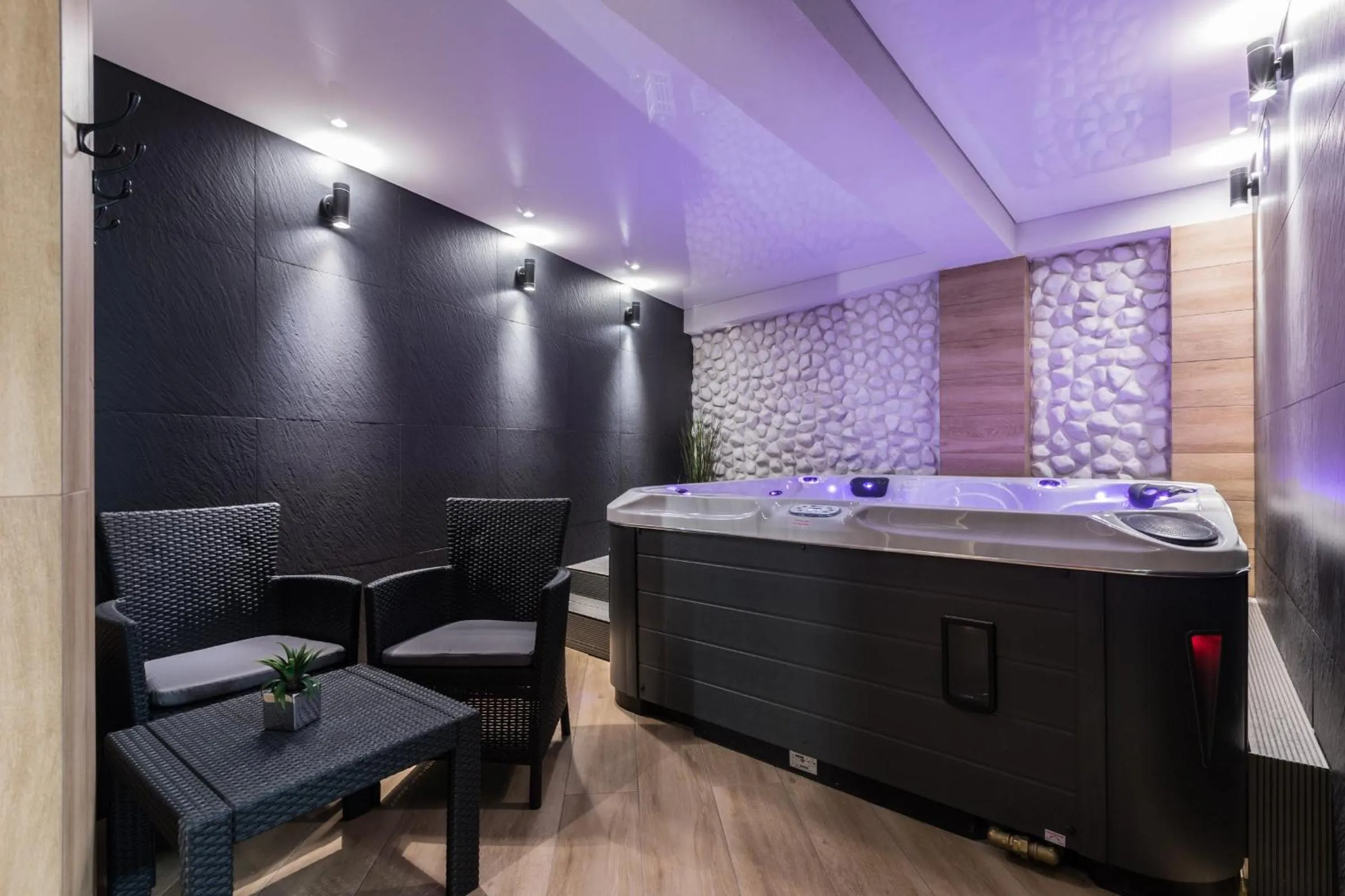 Hot Tub, Bed in Rezydencja Zakopiańska