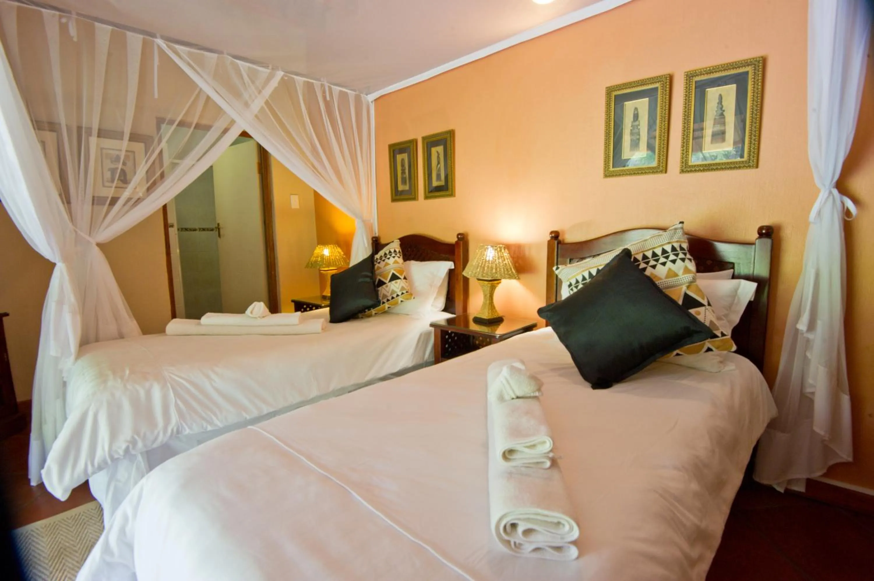 Bed in Blyde River Canyon Lodge