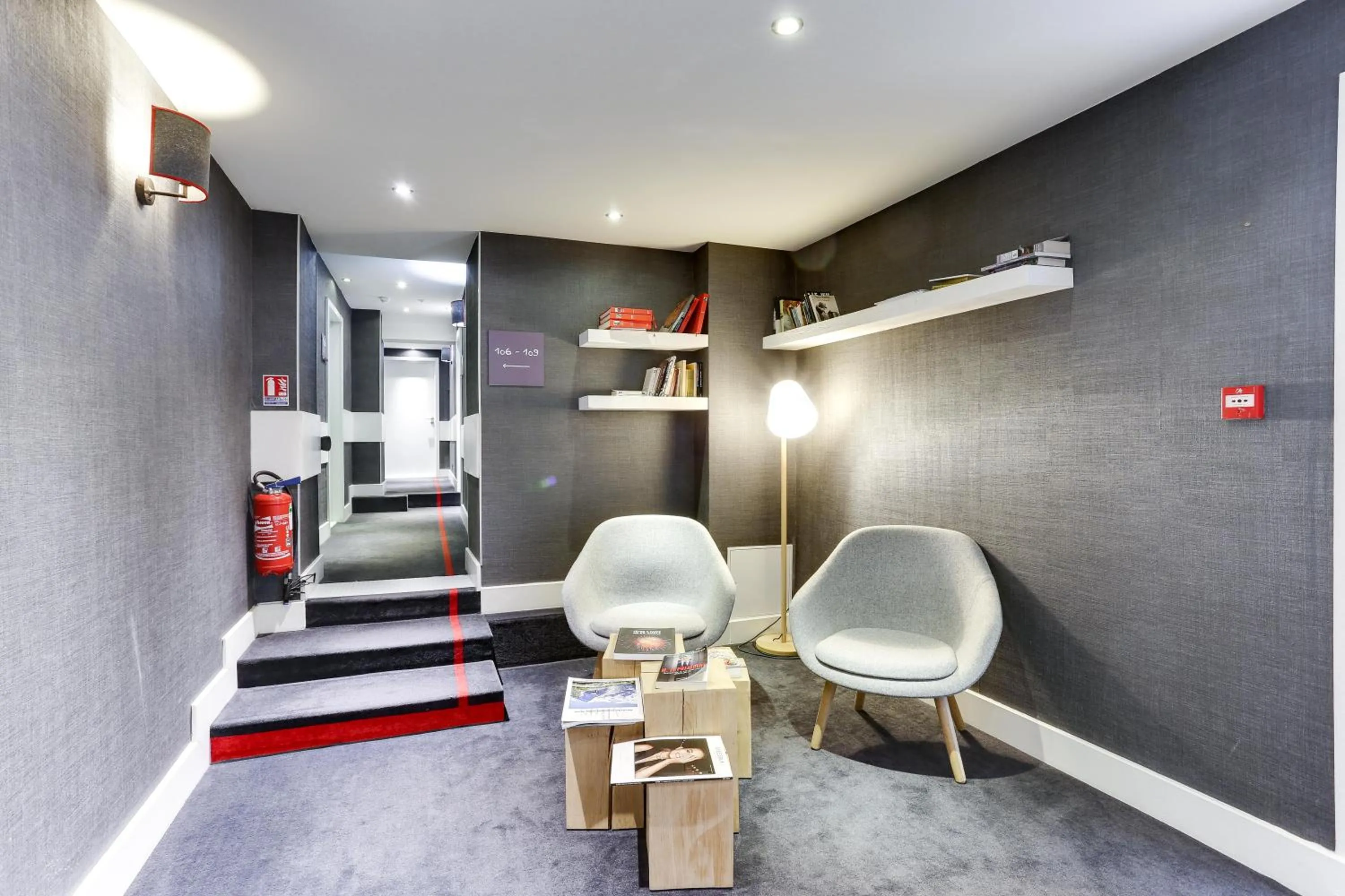 Library in Le Faucigny - Hotel de Charme & SPA