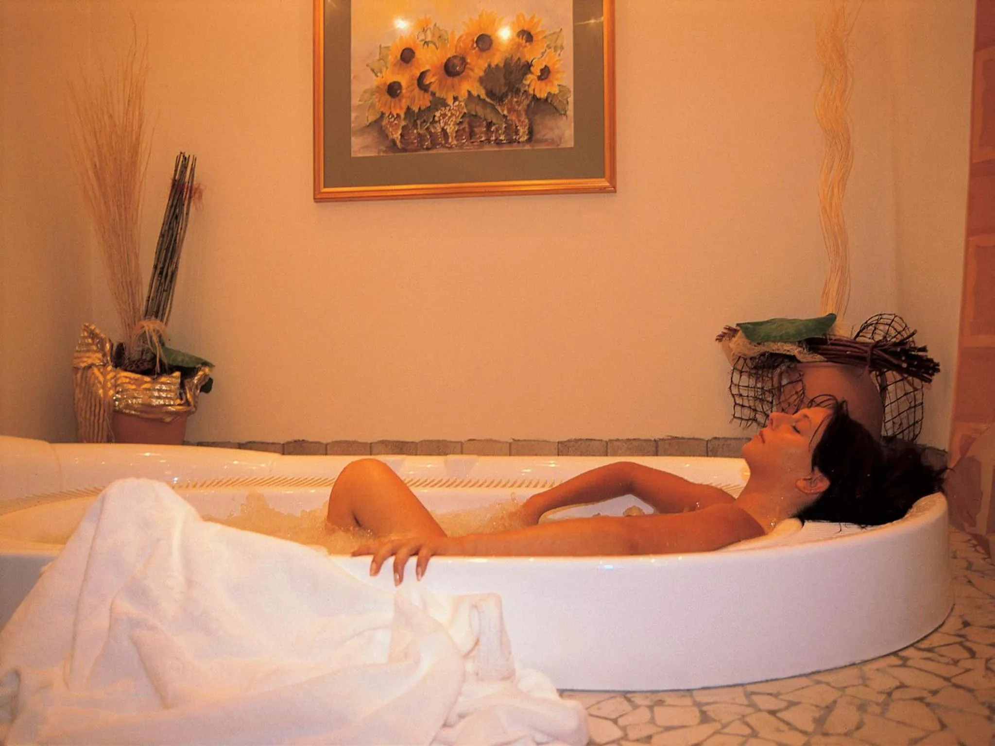 Hot Tub in Hotel Comfort Erica Dolomiti Val d'Adige