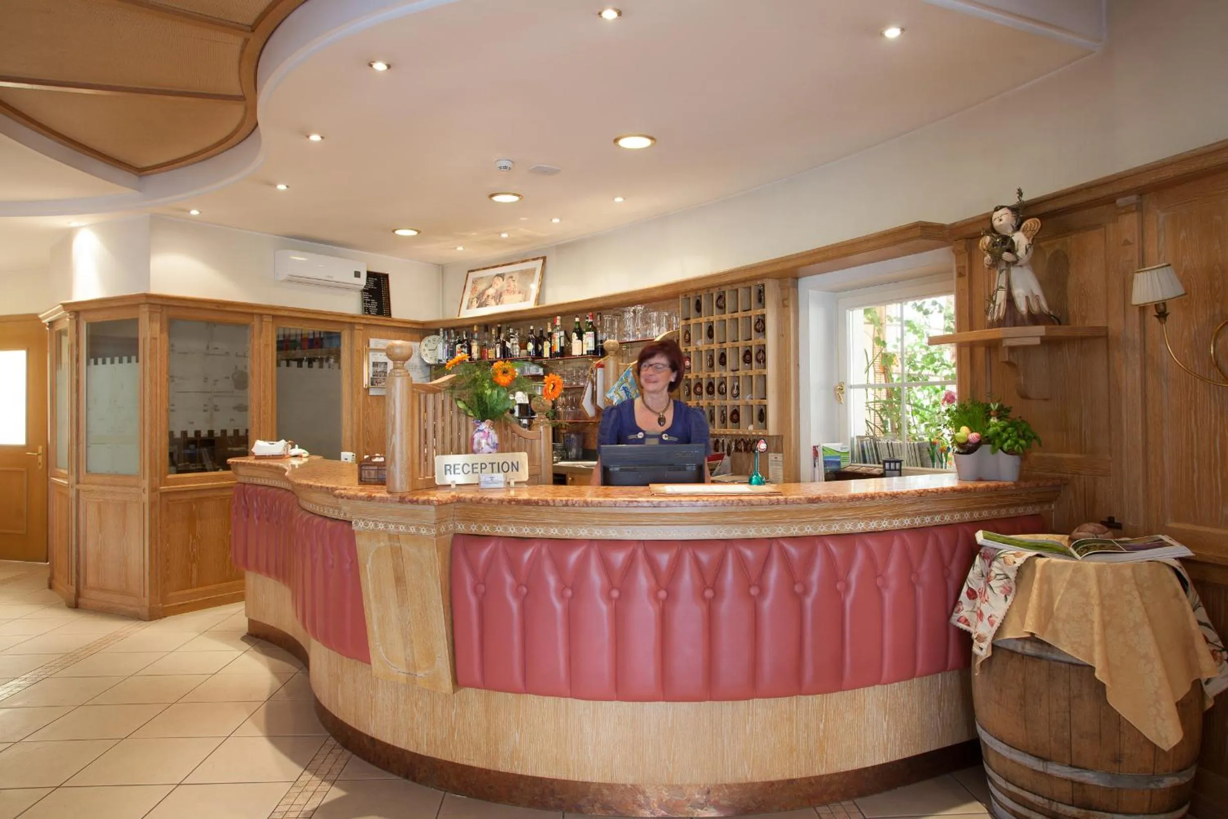 Staff in Hotel Comfort Erica Dolomiti Val d'Adige