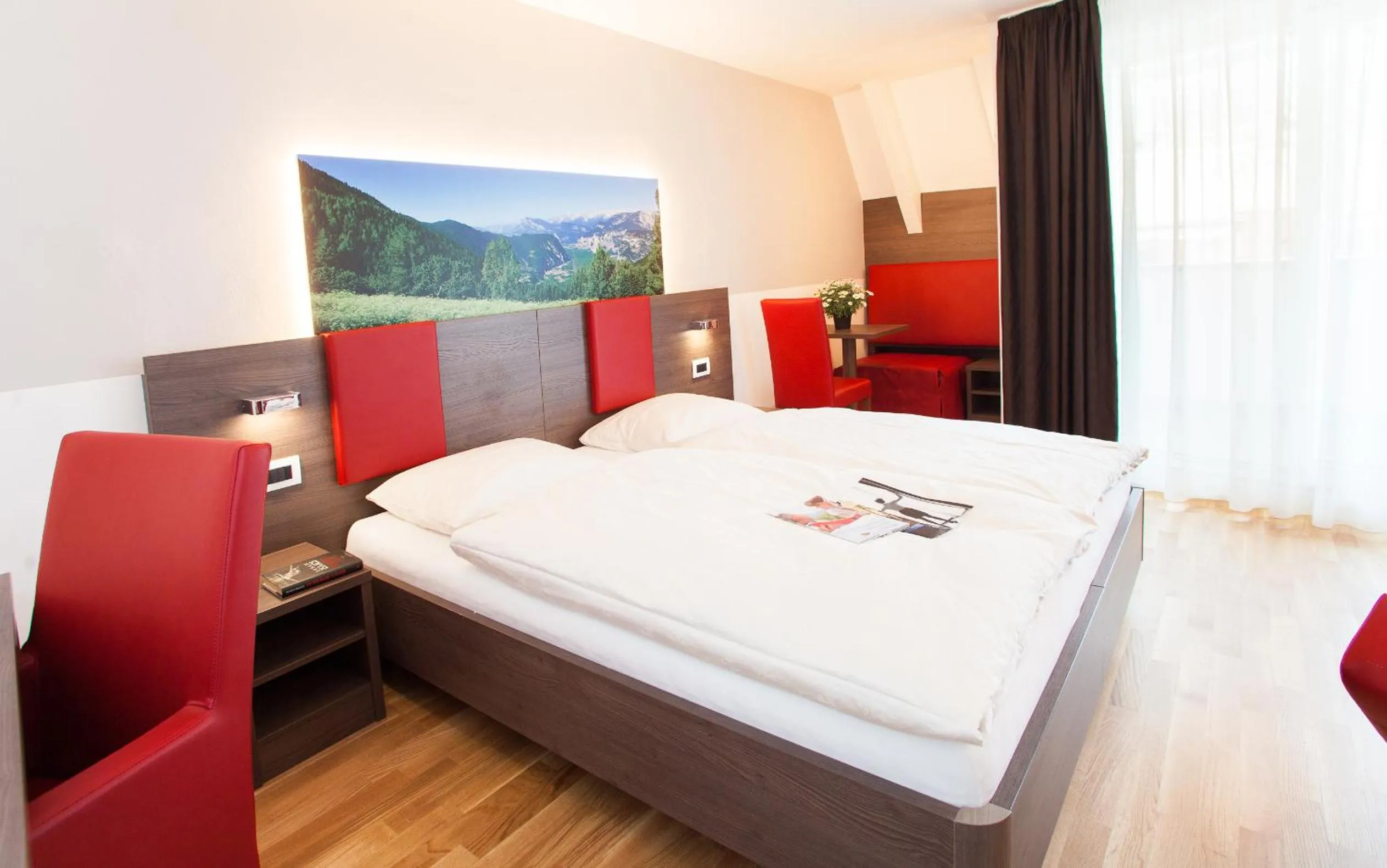 Day, Bed in Hotel Comfort Erica Dolomiti Val d'Adige