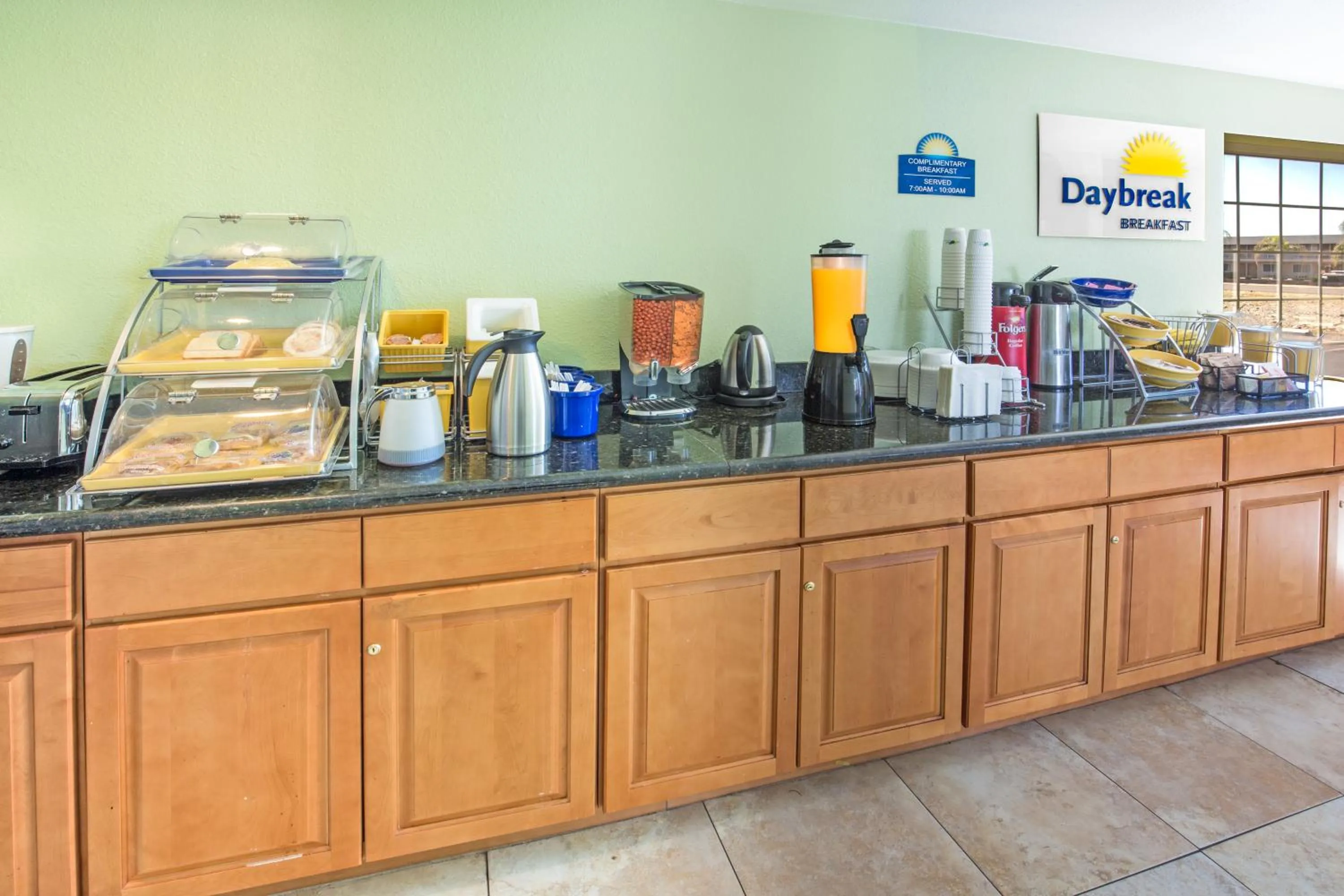 Continental breakfast in Days Inn by Wyndham Oroville