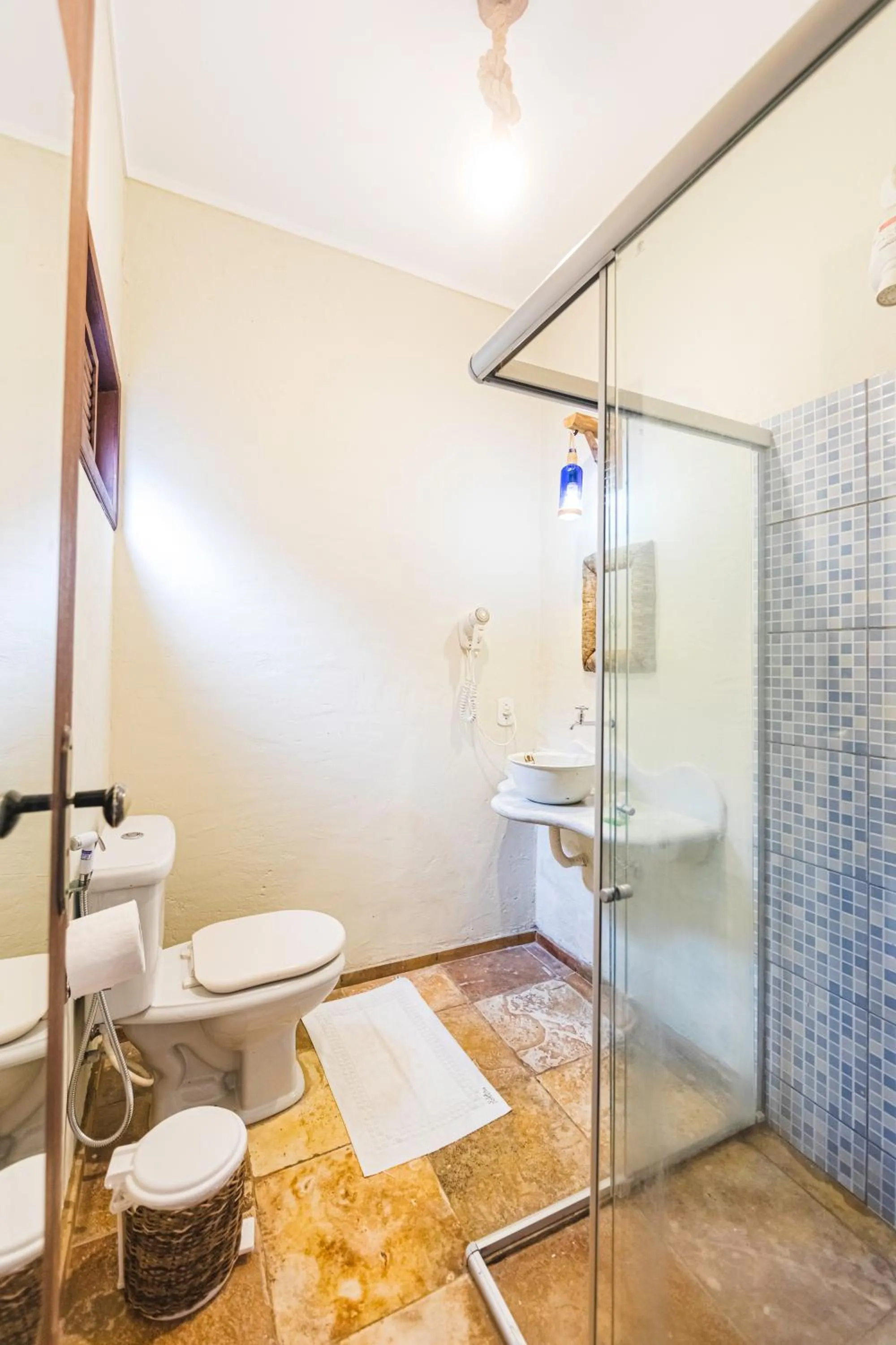 Shower in Pousada Vila Parnaíba