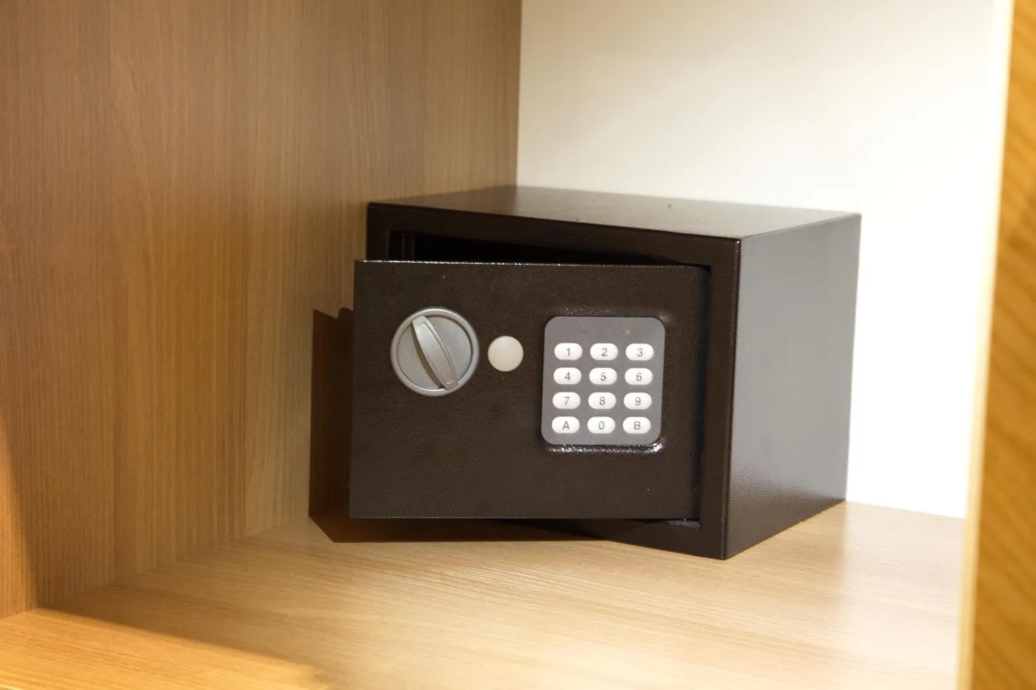 safe in Boomerang Boutique Hotel