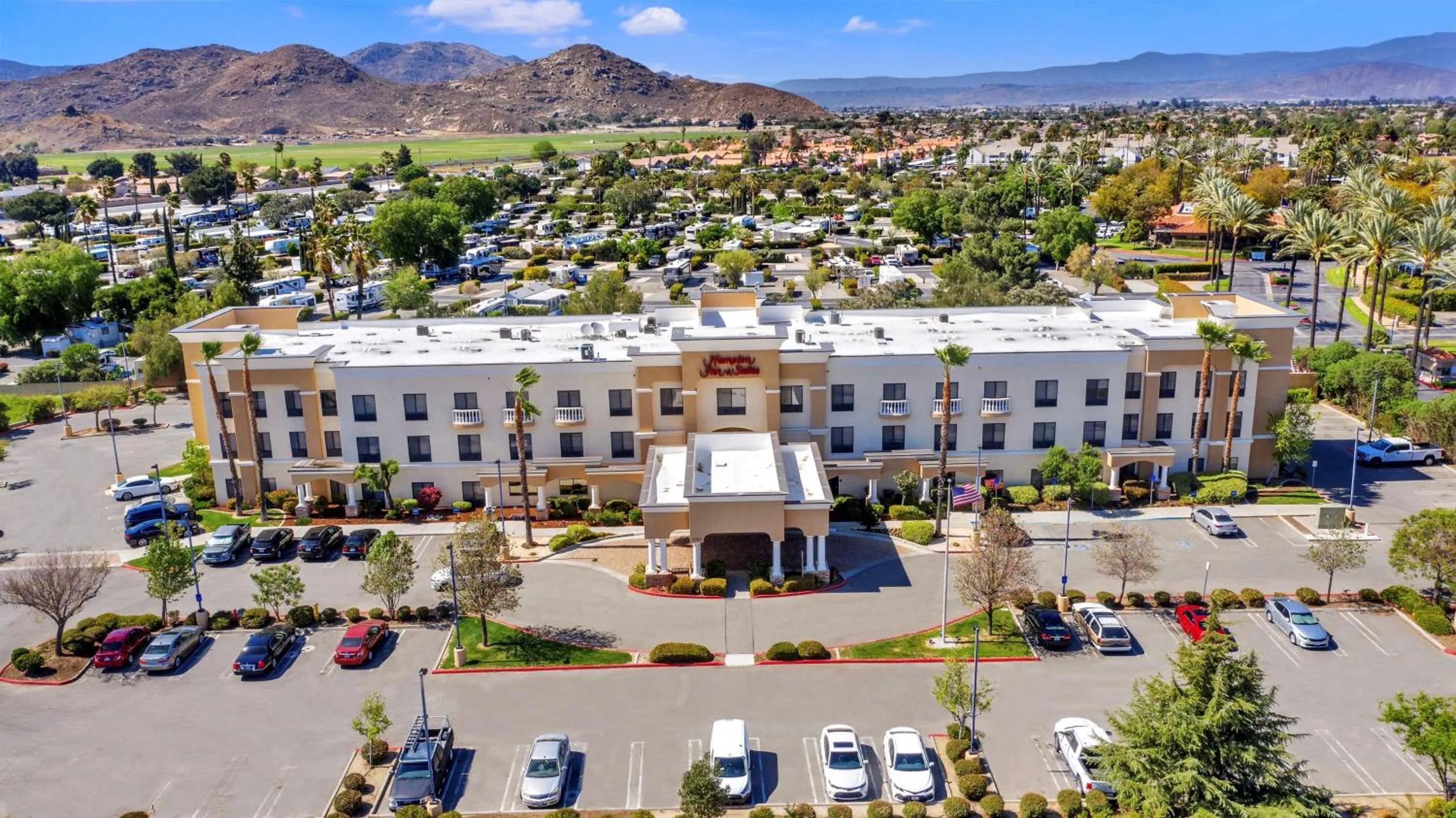 Property building in Hampton Inn & Suites by Hilton Hemet Menifee Murrieta