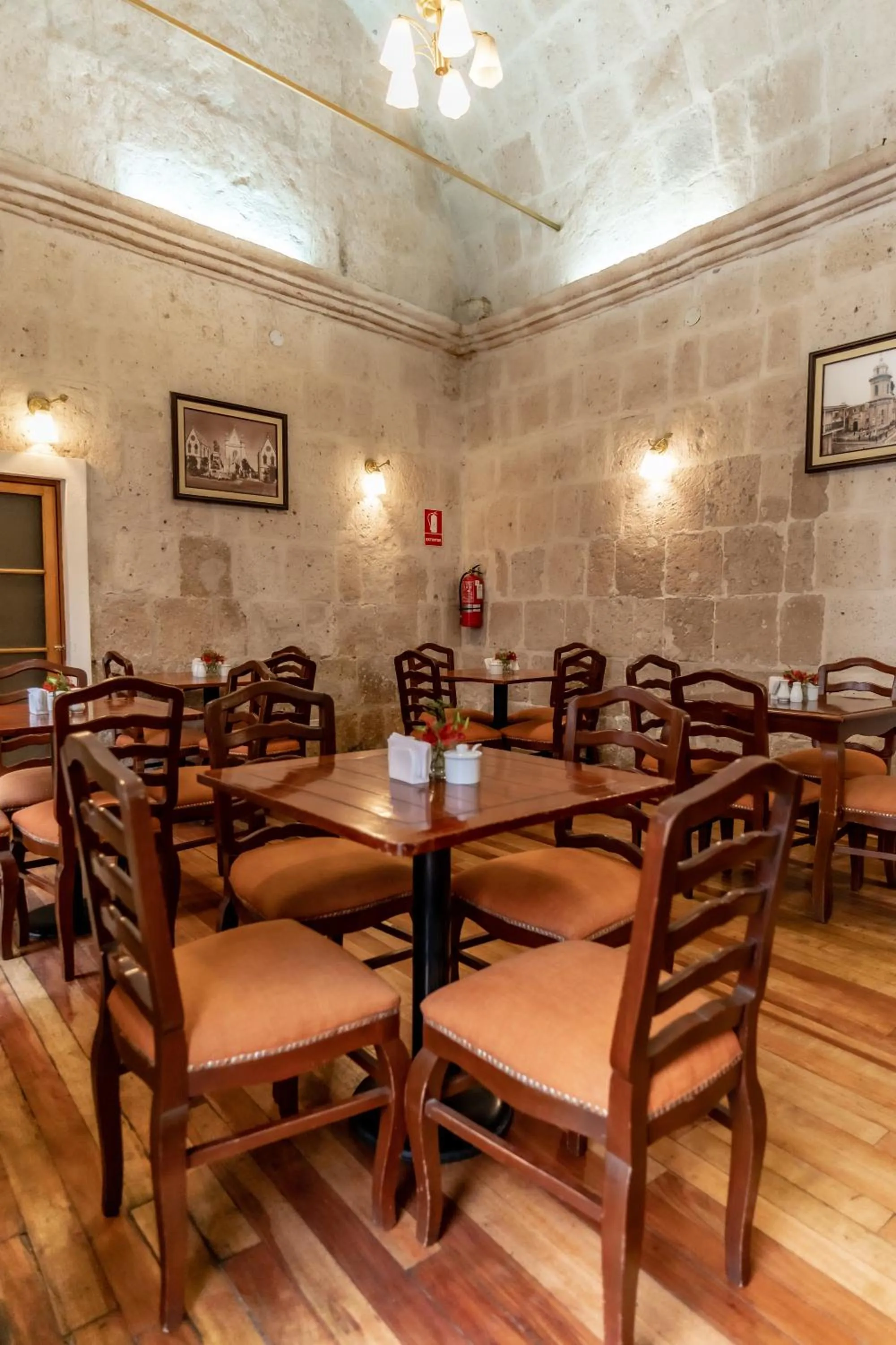 Dining area in Casona Terrace Hotel