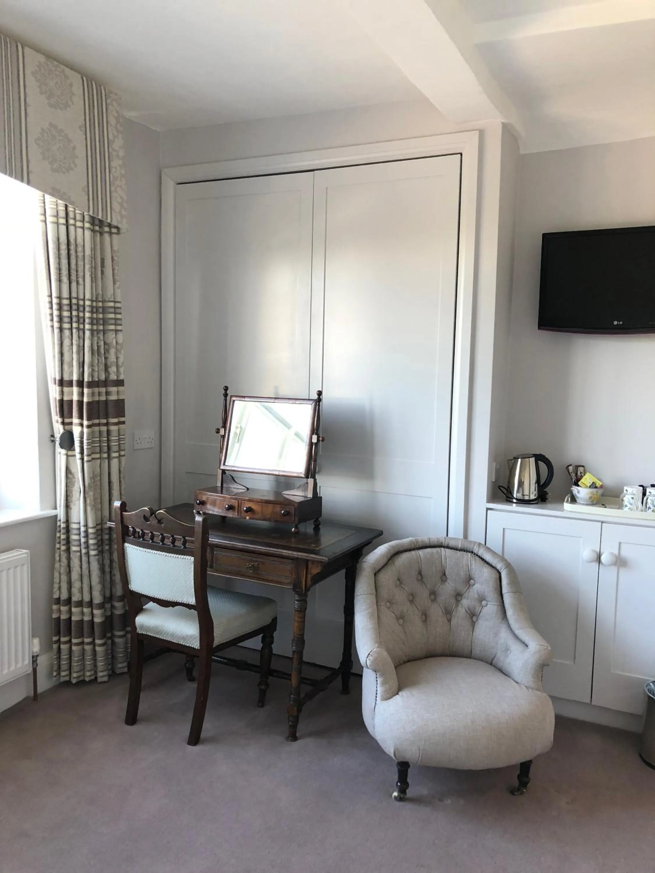 Coffee/tea facilities in Pickmere Country House