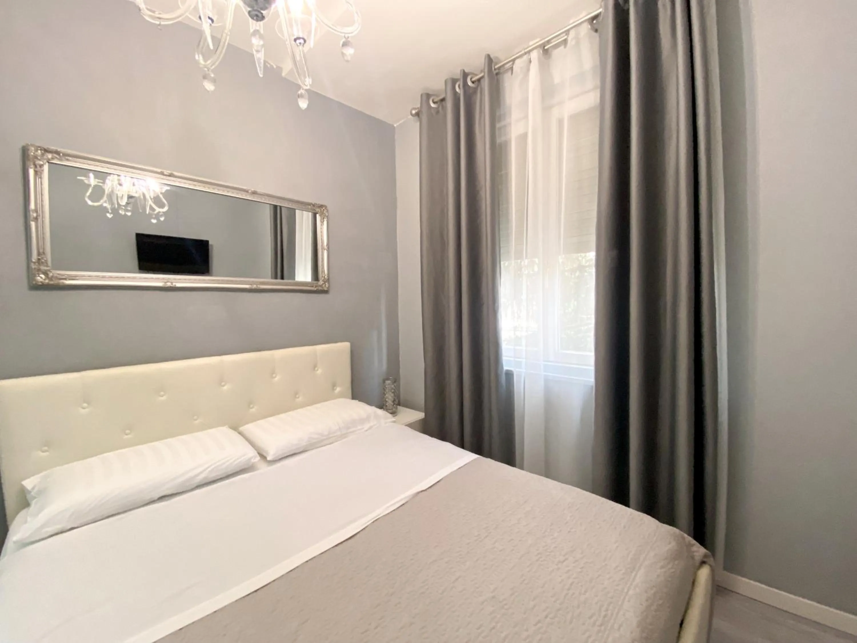 Bed in Casa Rosmini rooms, Dolomia best home