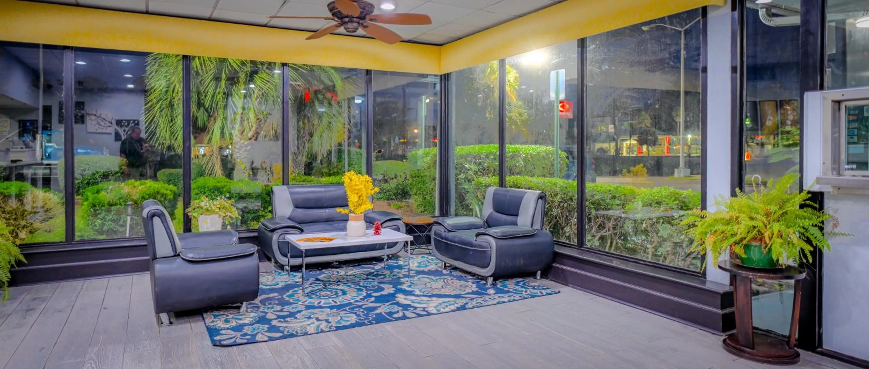 Lobby or reception in Super 8 by Wyndham Hardeeville - Savannah North