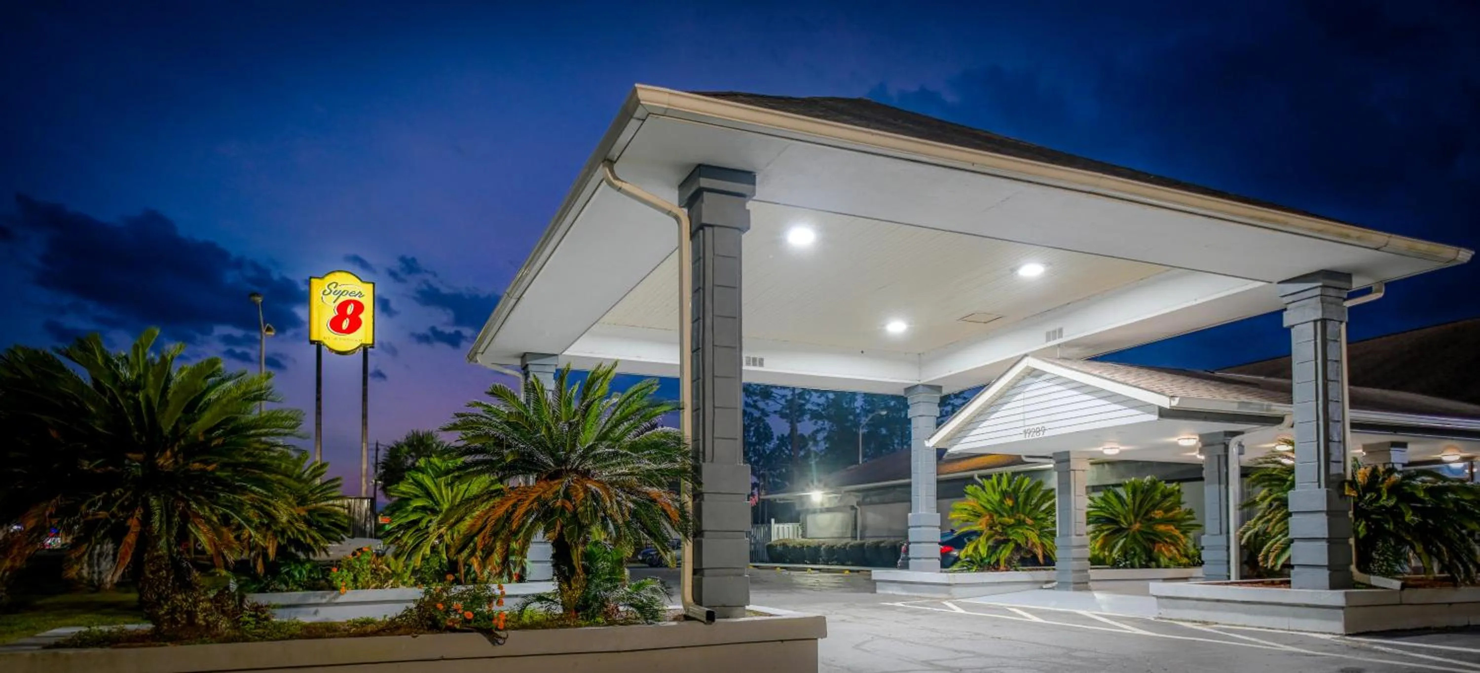 Super 8 by Wyndham Hardeeville - Savannah North