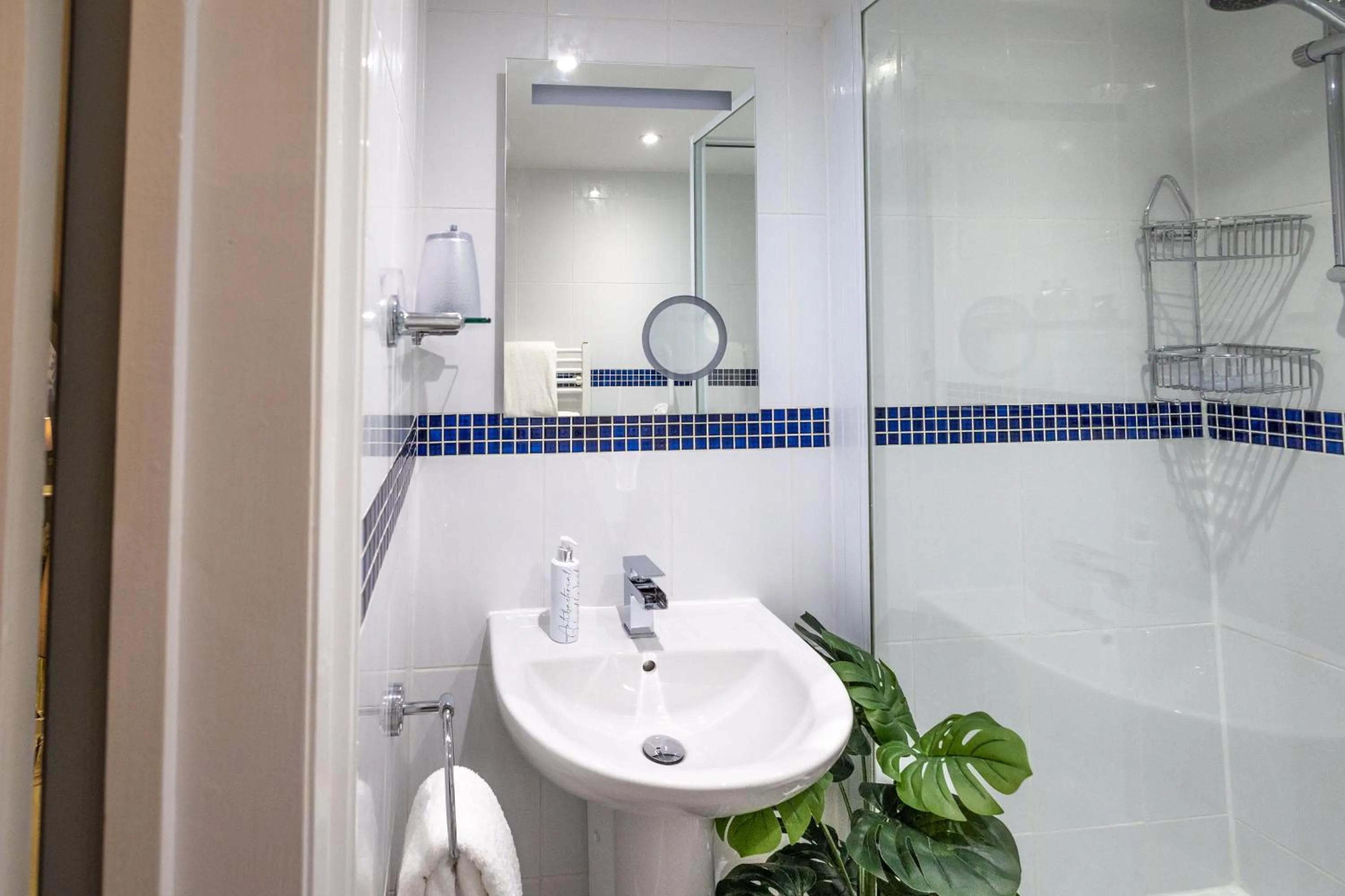 Bathroom in Gloucester House