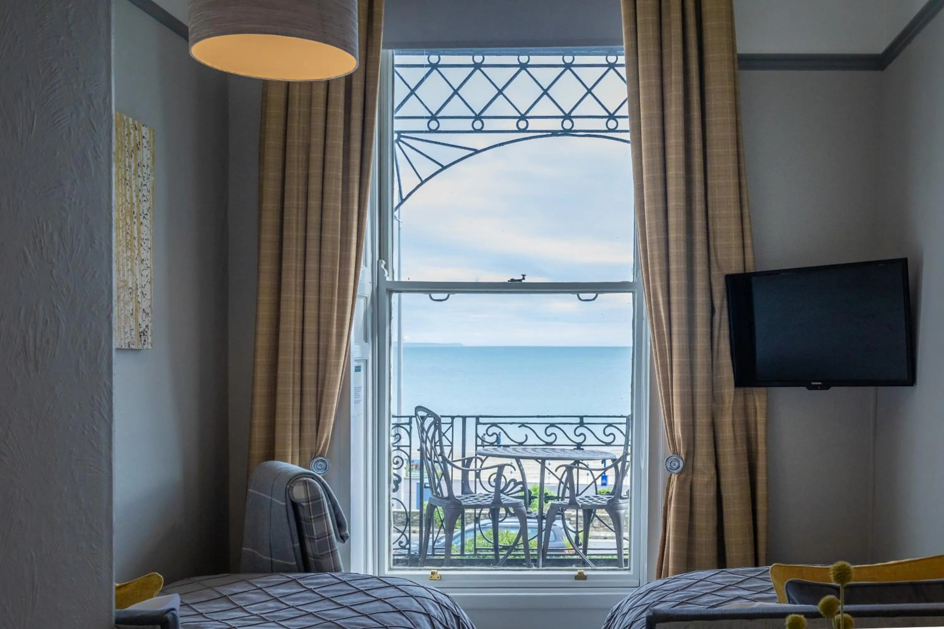 Bedroom, Bed in Gloucester House