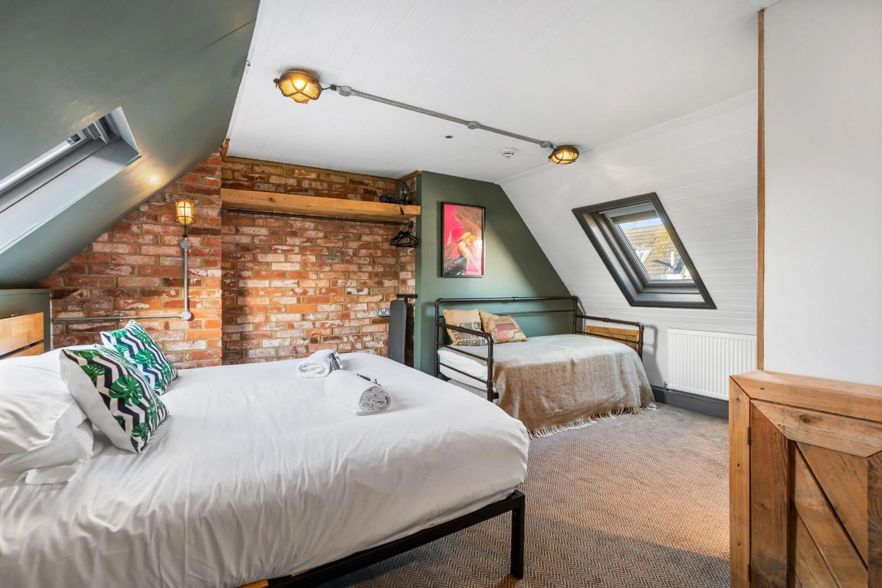 Bed in One Broad Street