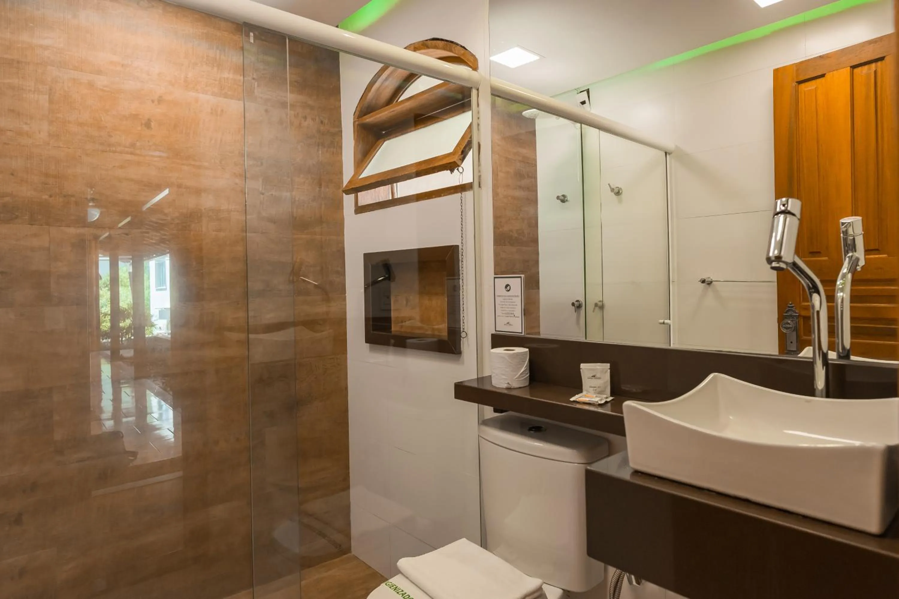 Bathroom in Hotel Serra Everest