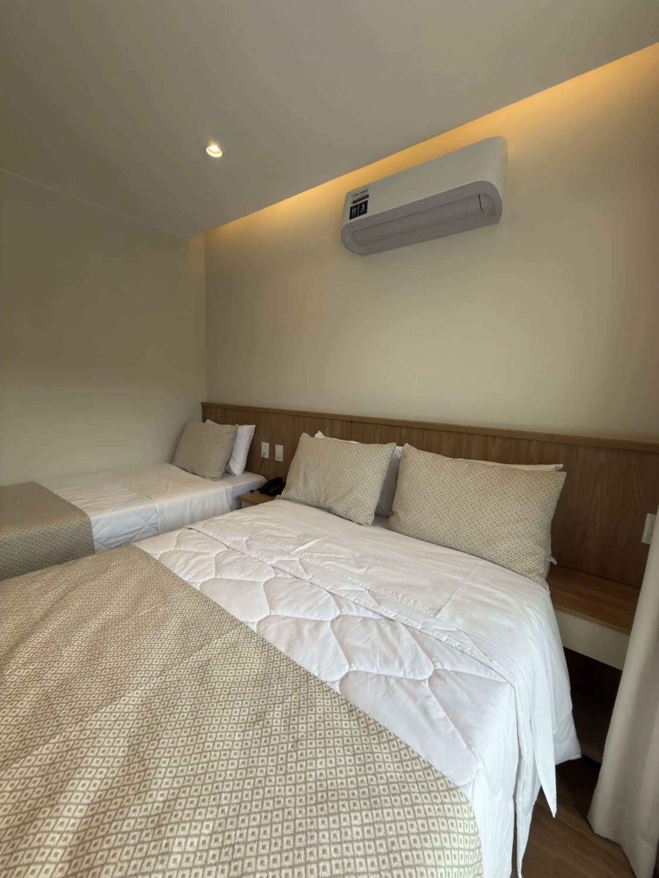 Bed in Hotel Serra Everest