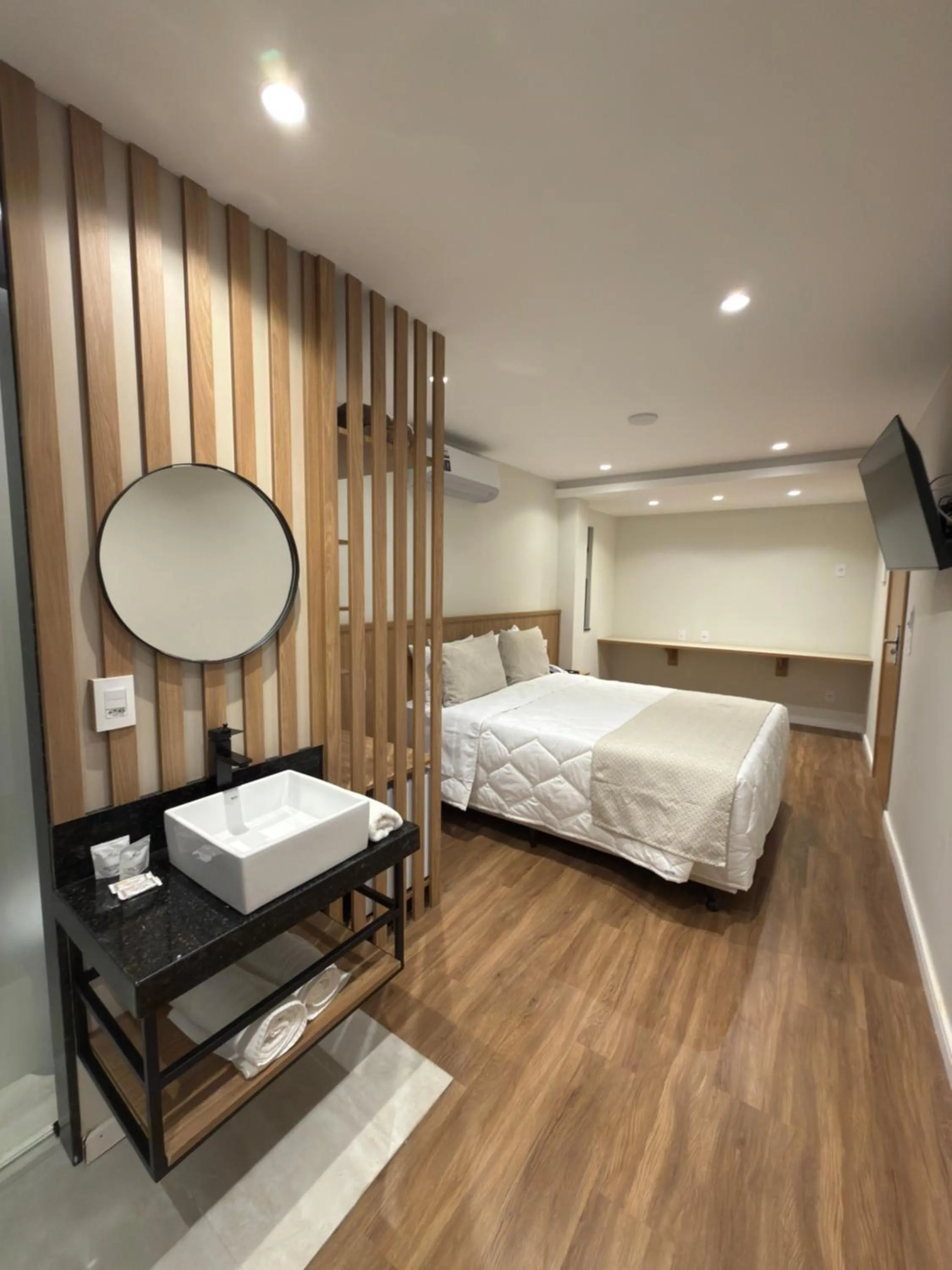 Bedroom, Bed in Hotel Serra Everest