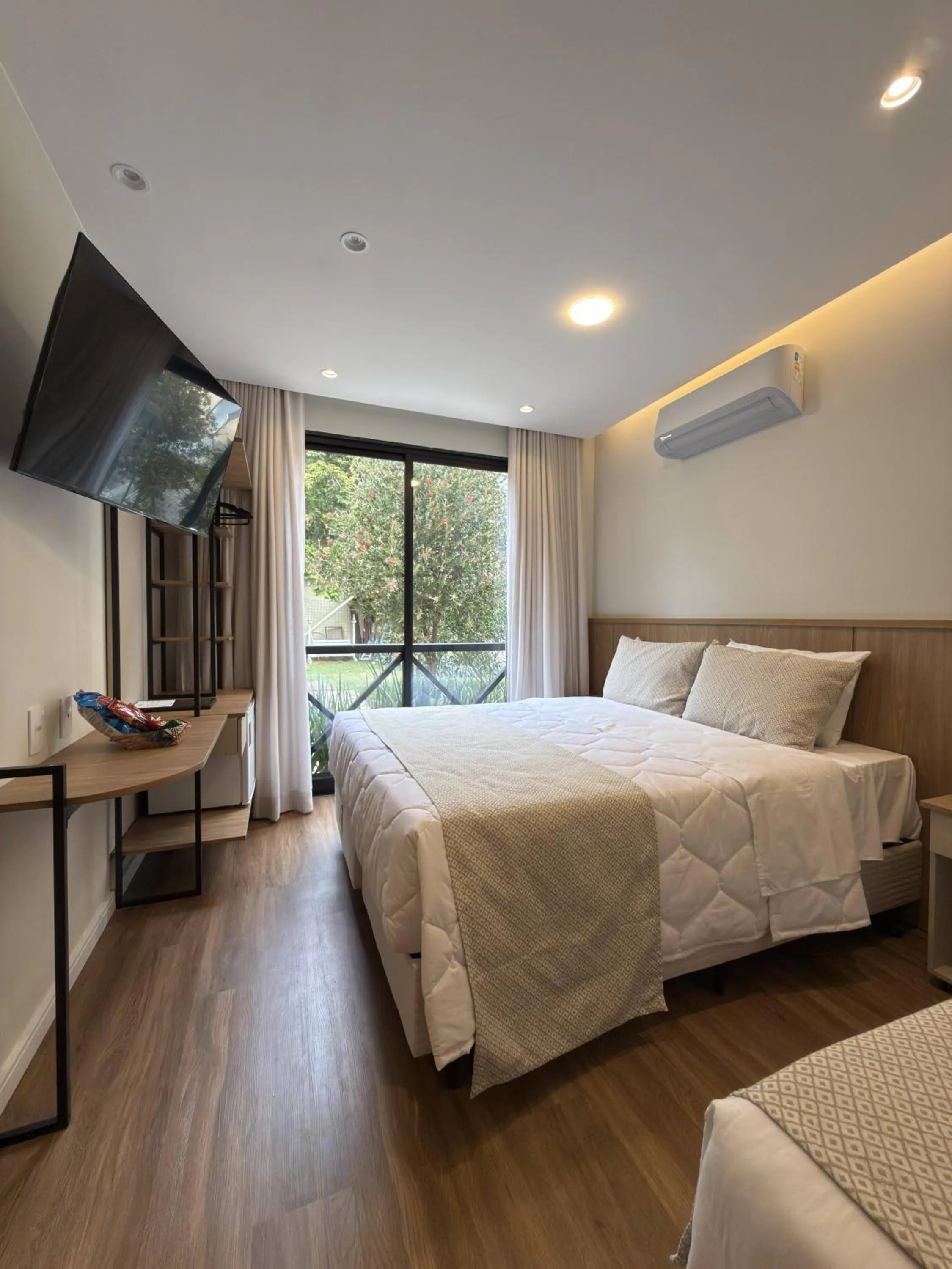 Bed in Hotel Serra Everest