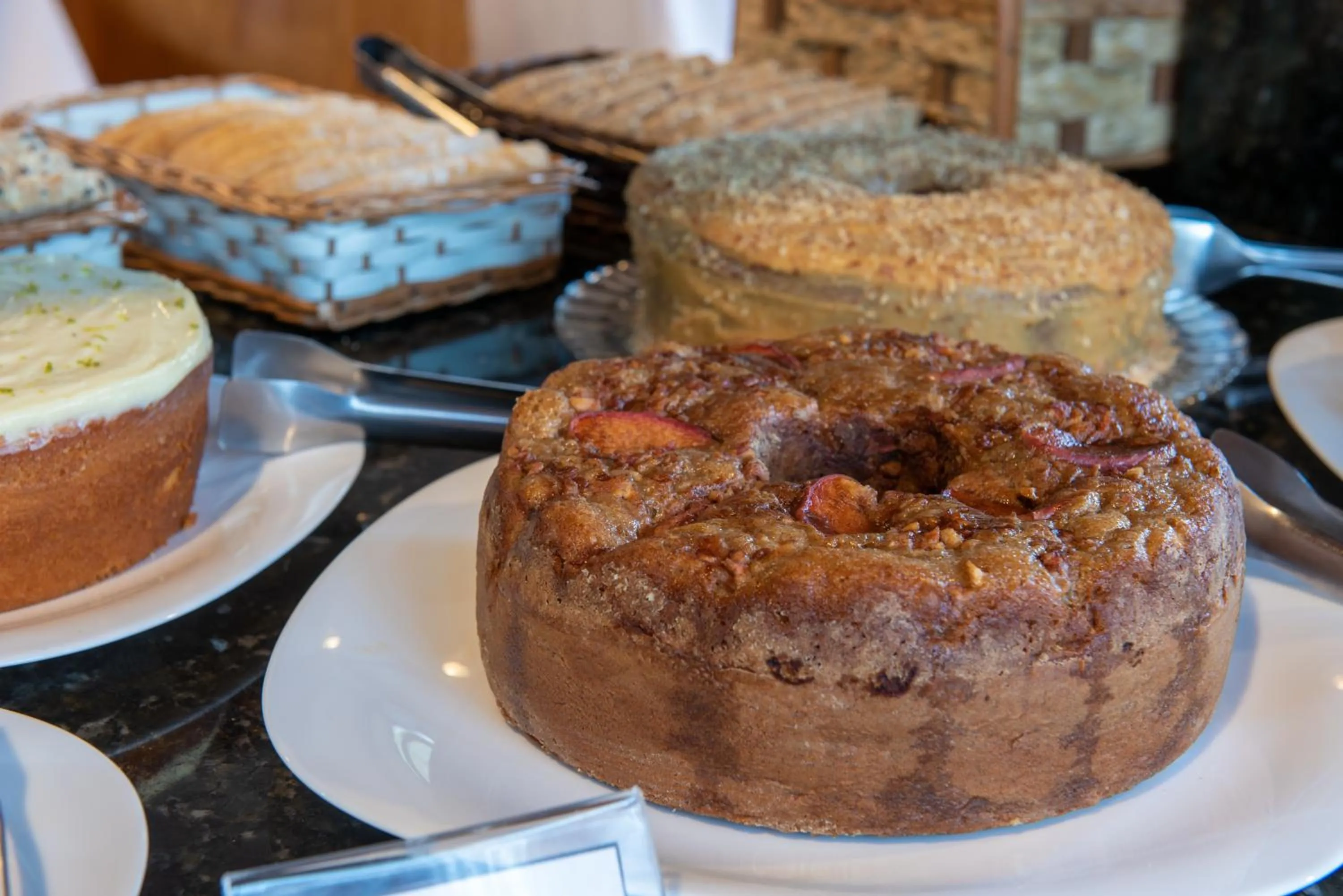 Food and drinks in Hotel Serra Everest