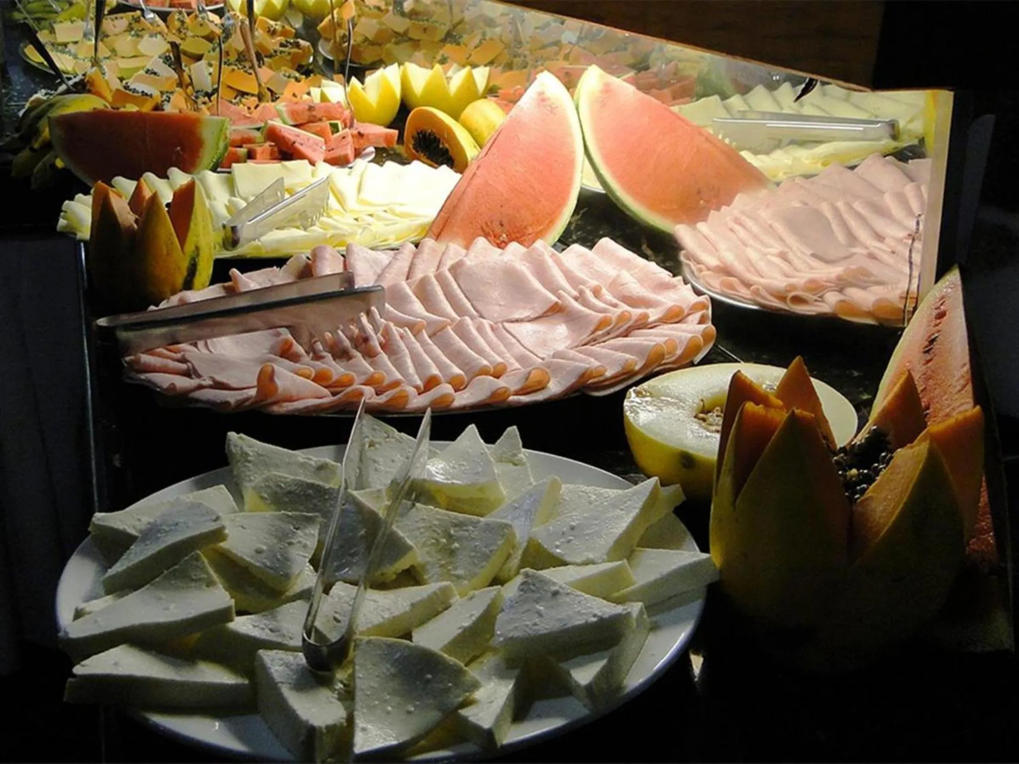 Buffet breakfast in Hotel Lopes Caxambu