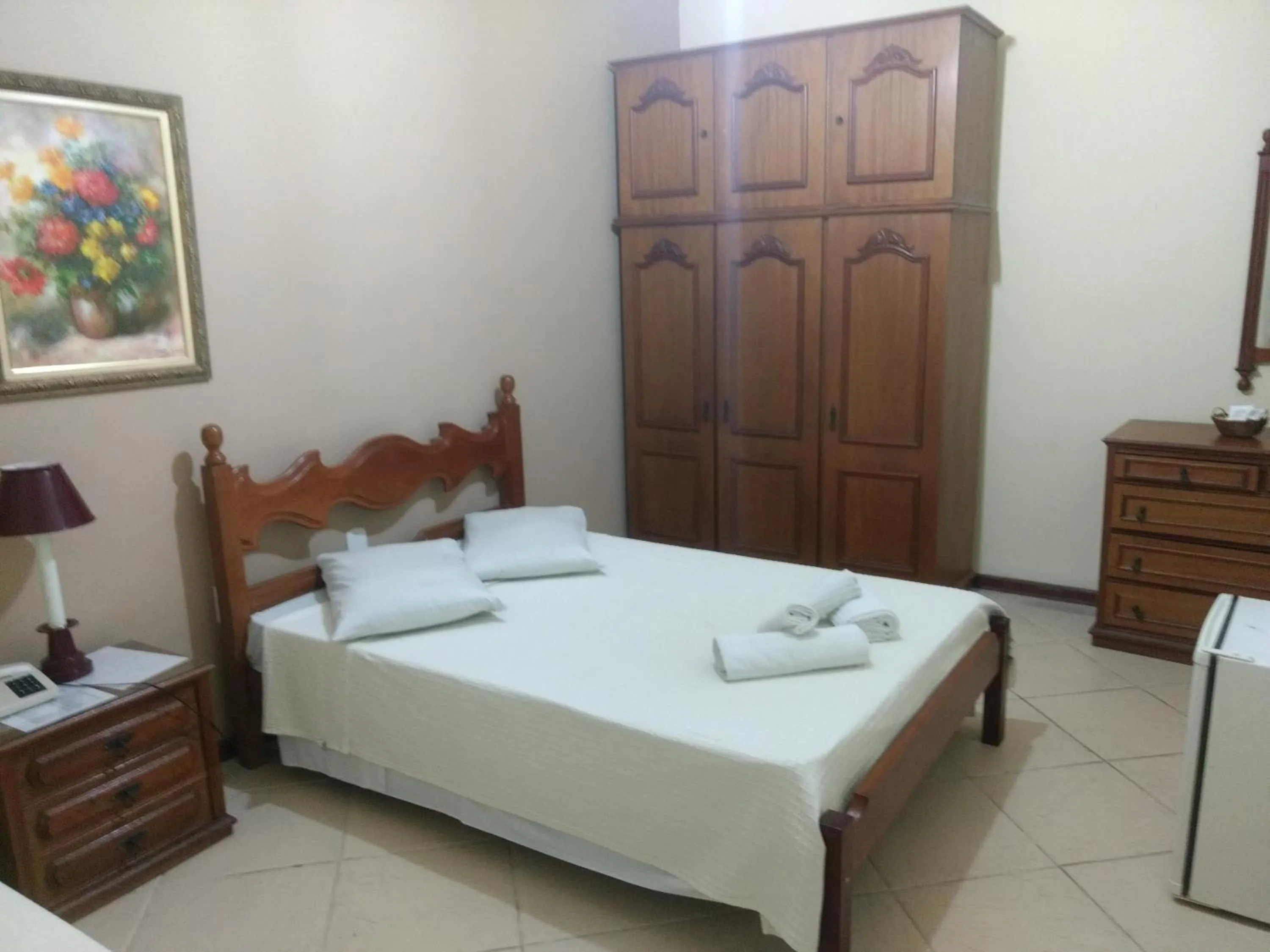 Bed in Hotel Lopes Caxambu