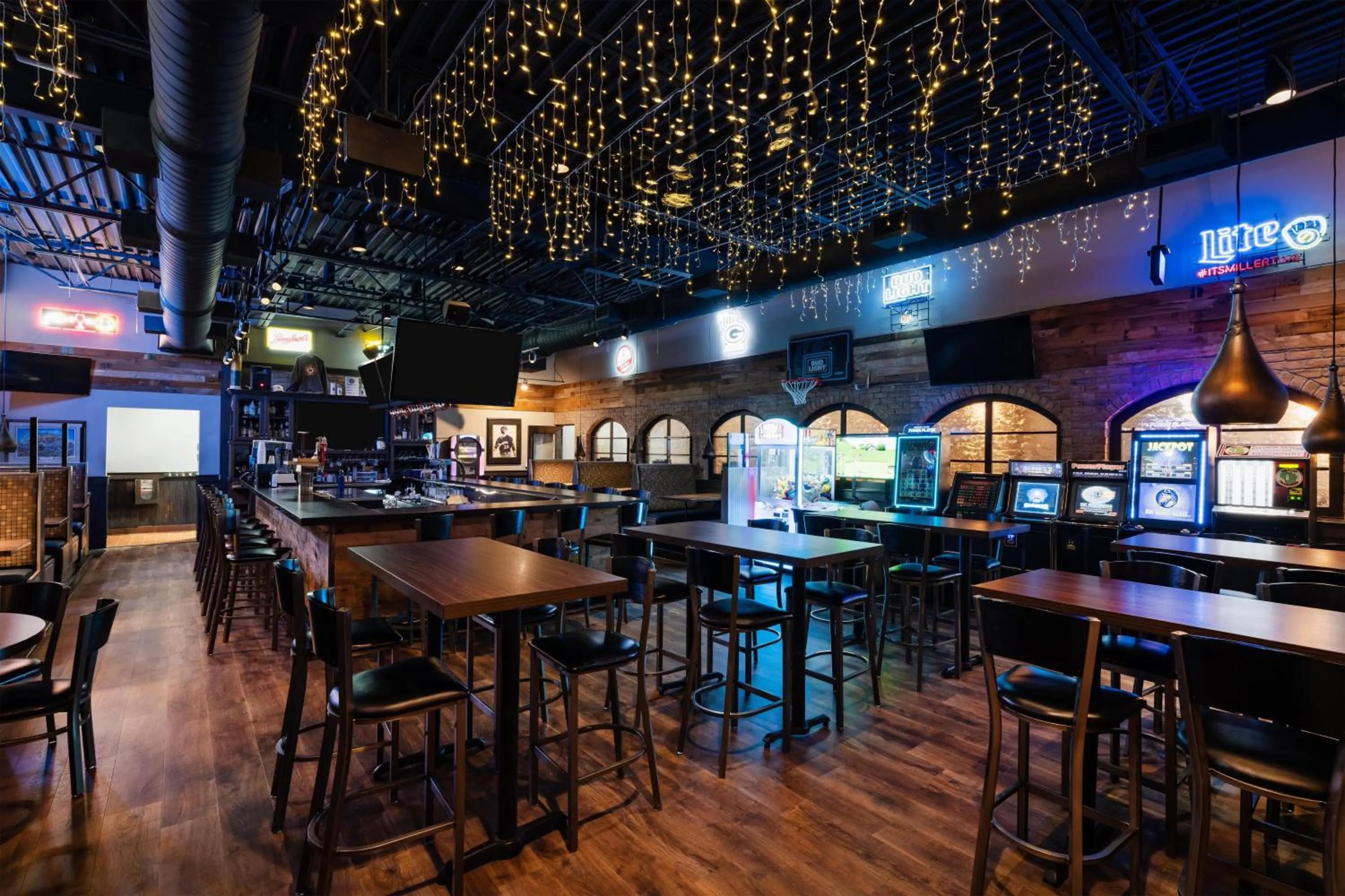 Lounge or bar in Best Western Premier Bridgewood Hotel Resort