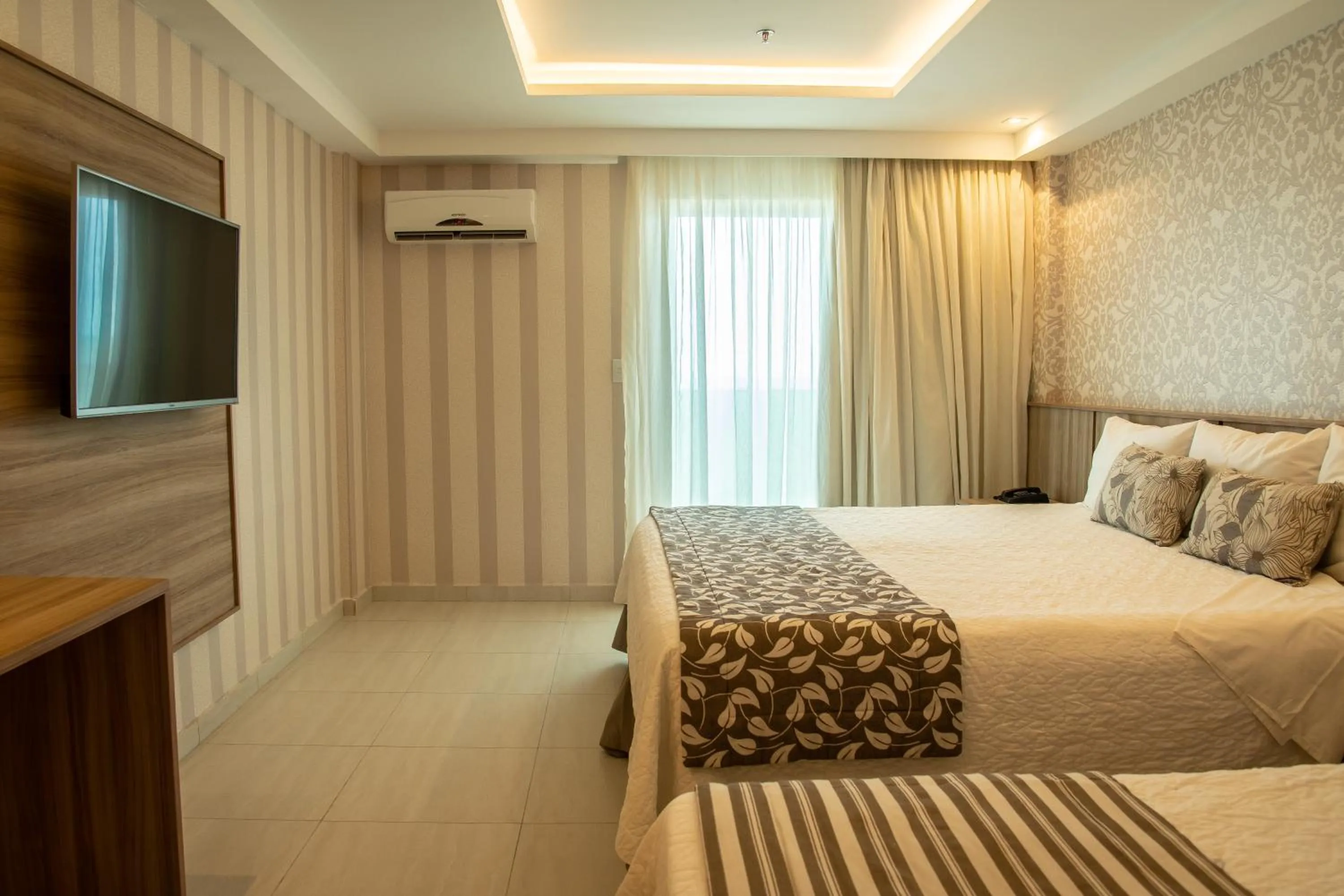 Photo of the whole room, Bed in Paradiso Macae Hotel