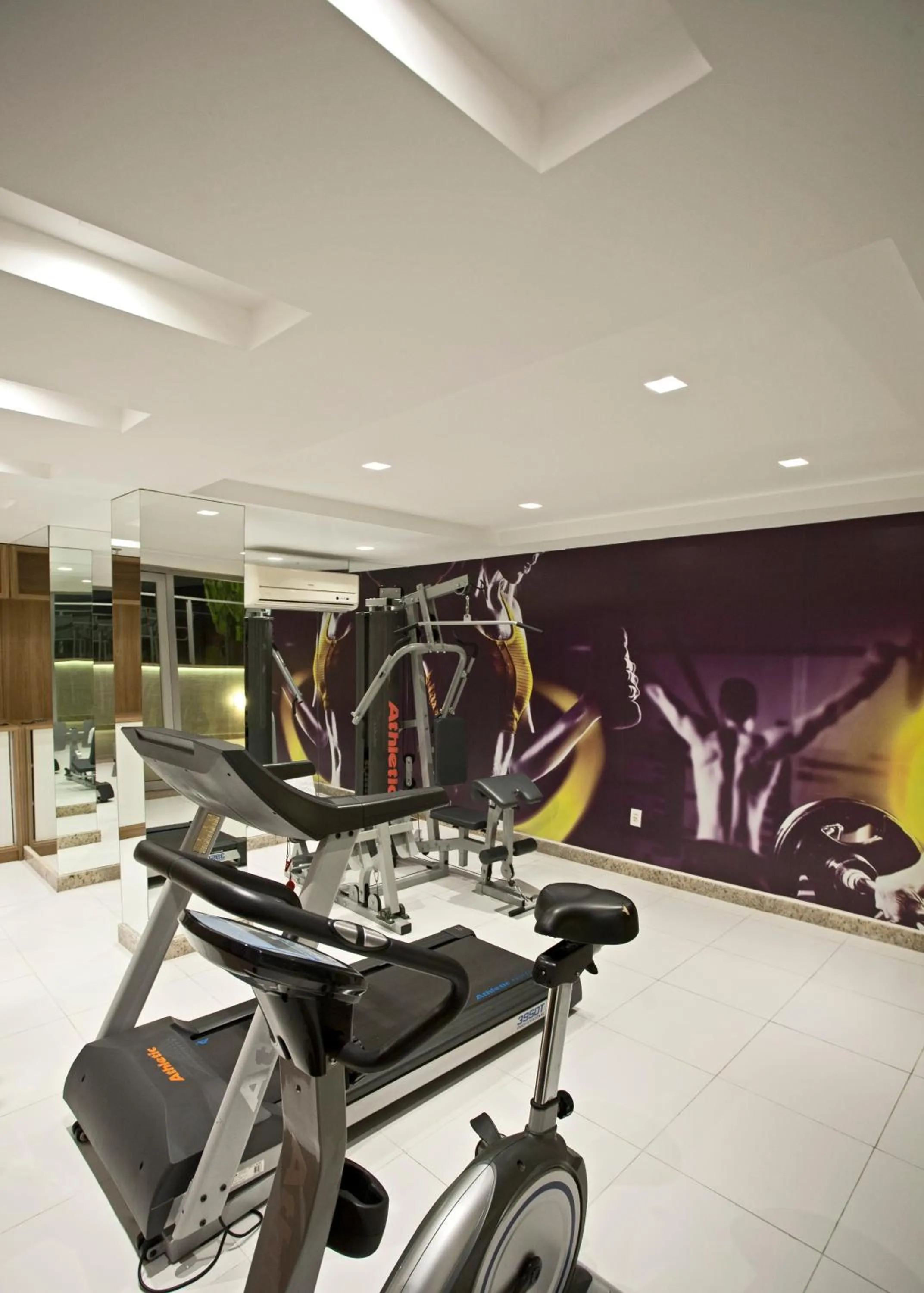 Fitness centre/facilities in Paradiso Macae Hotel