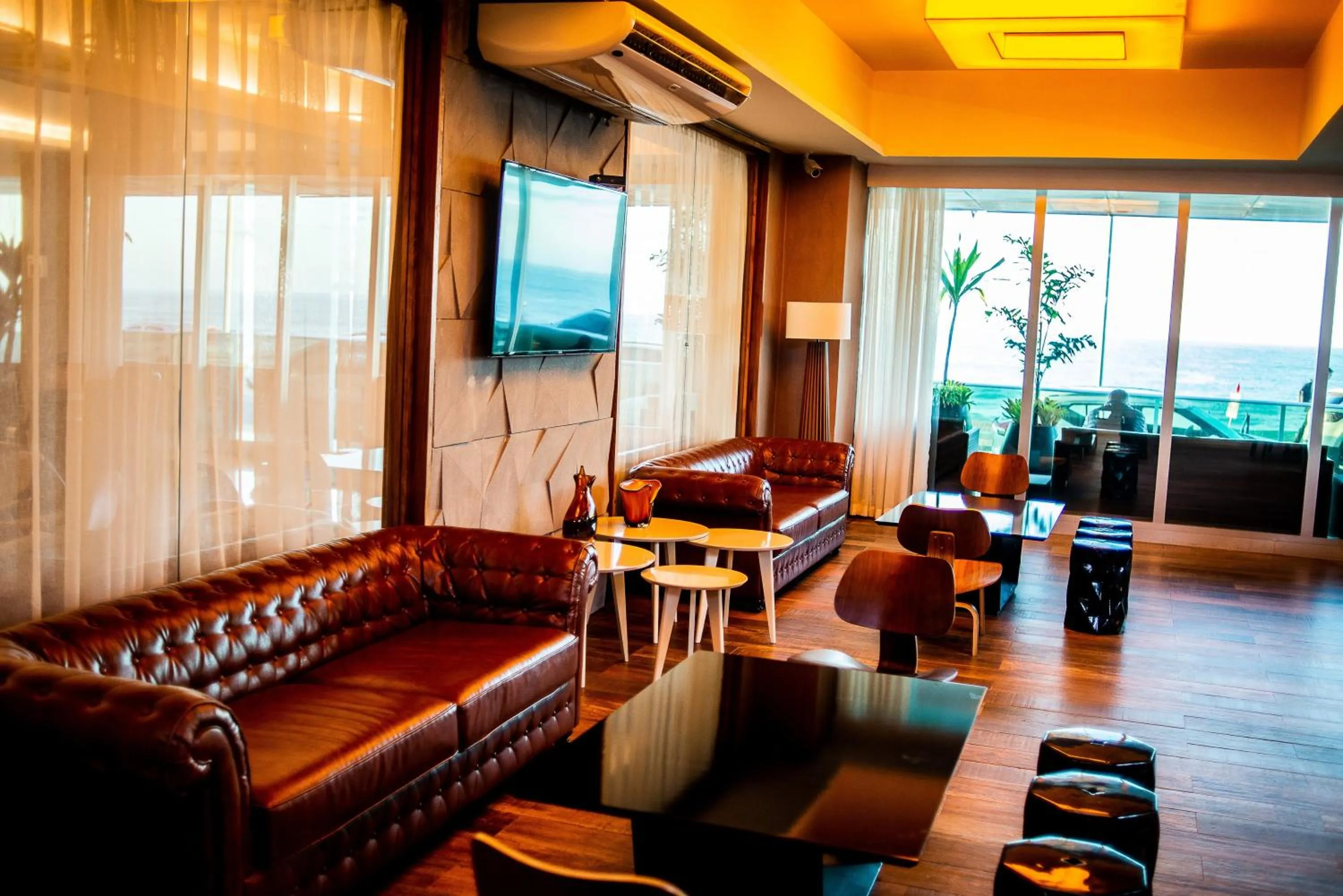 Restaurant/places to eat in Paradiso Macae Hotel