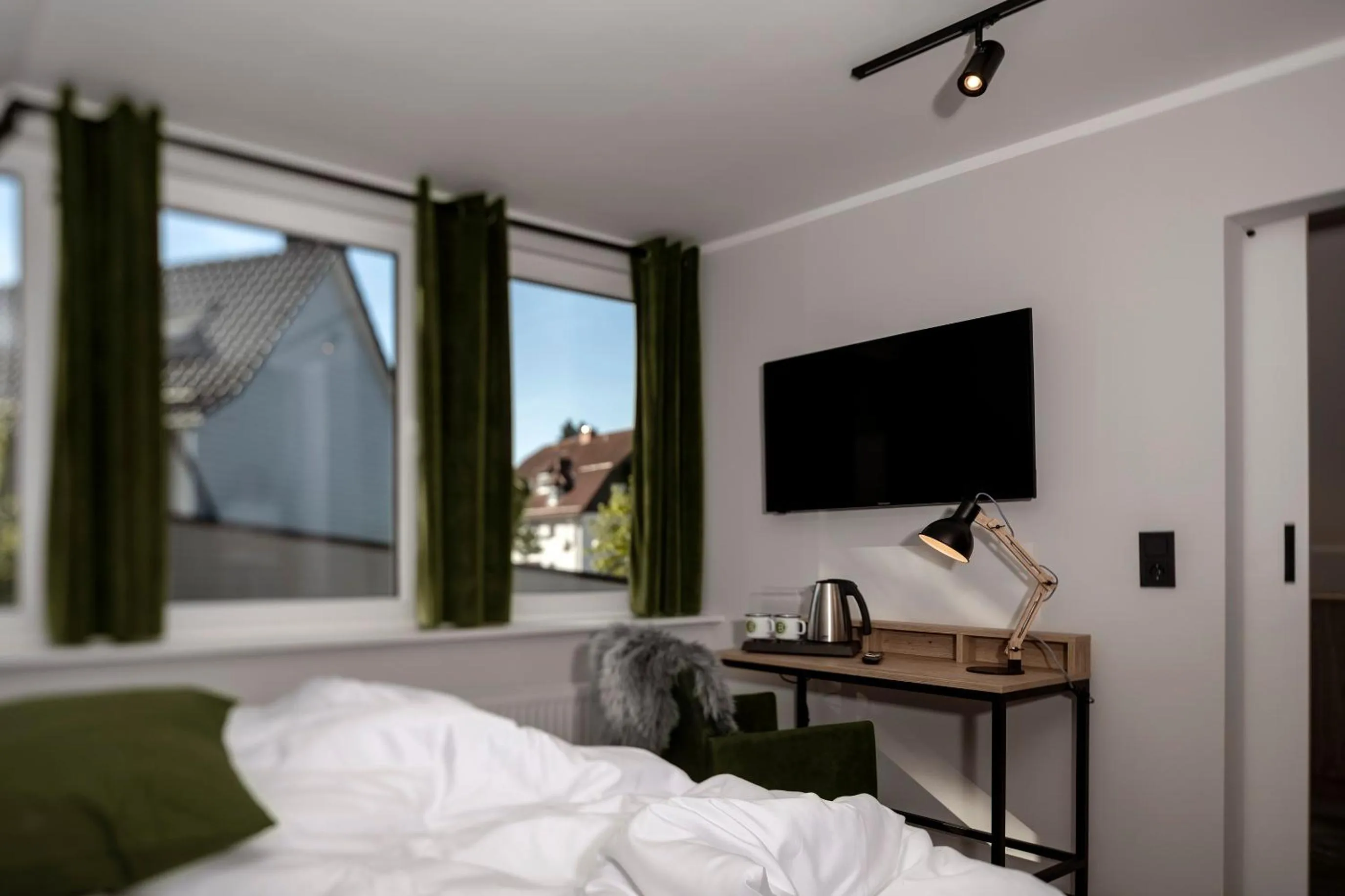 Photo of the whole room, Bed in Berg und Tal Hotel & Apartments
