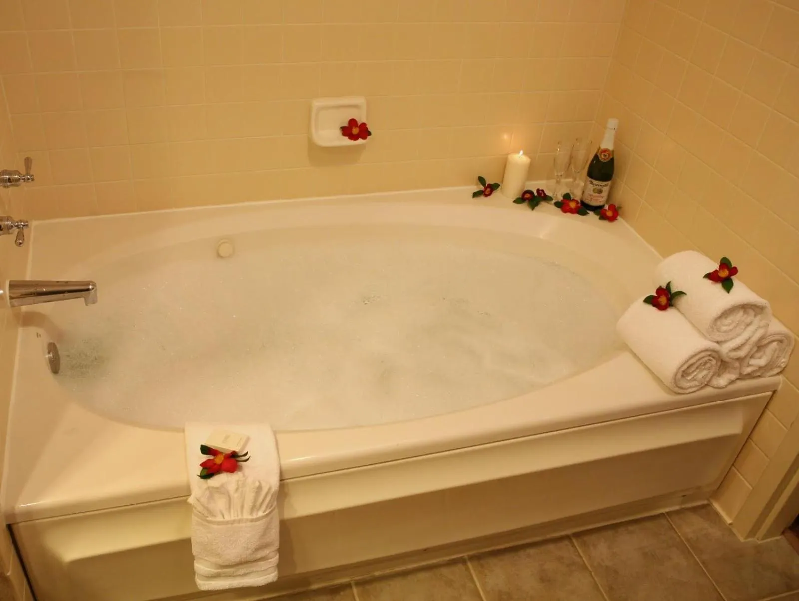 Hot Tub in Rocklin Park Hotel, Trademark Collection by Wyndham