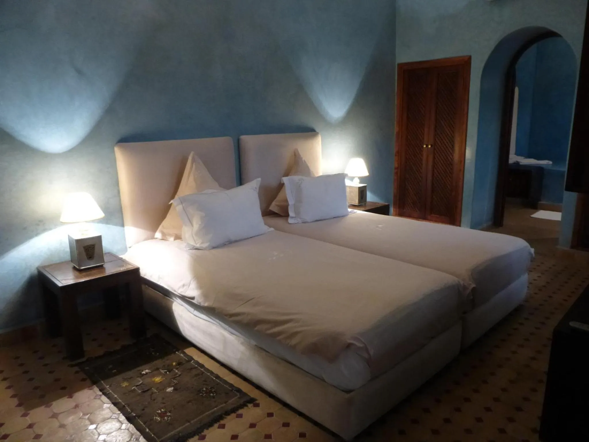 Photo of the whole room, Bed in Riad L'Emir