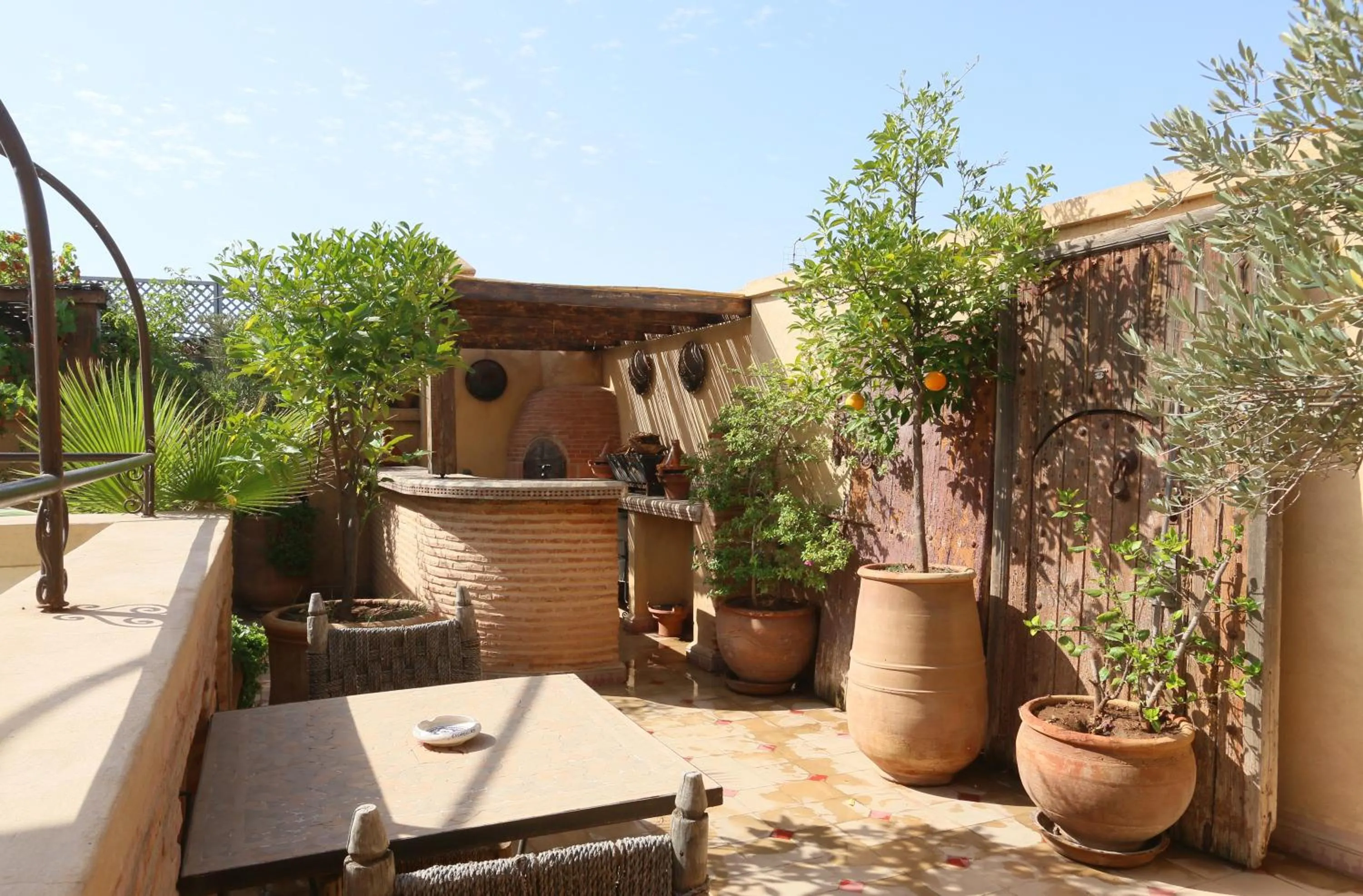 BBQ facilities in Riad L'Emir