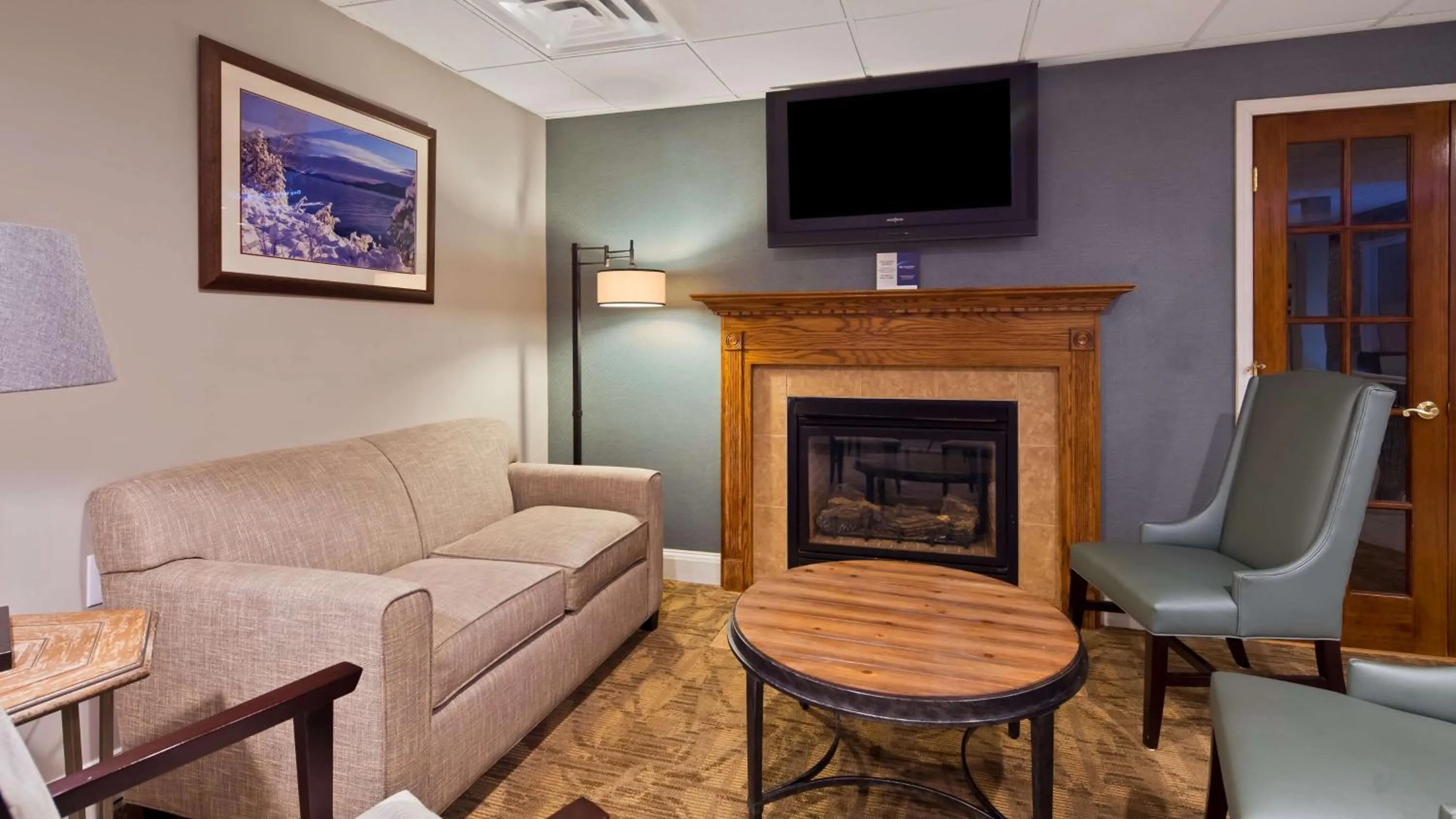 Lobby or reception in Best Western of Lake George