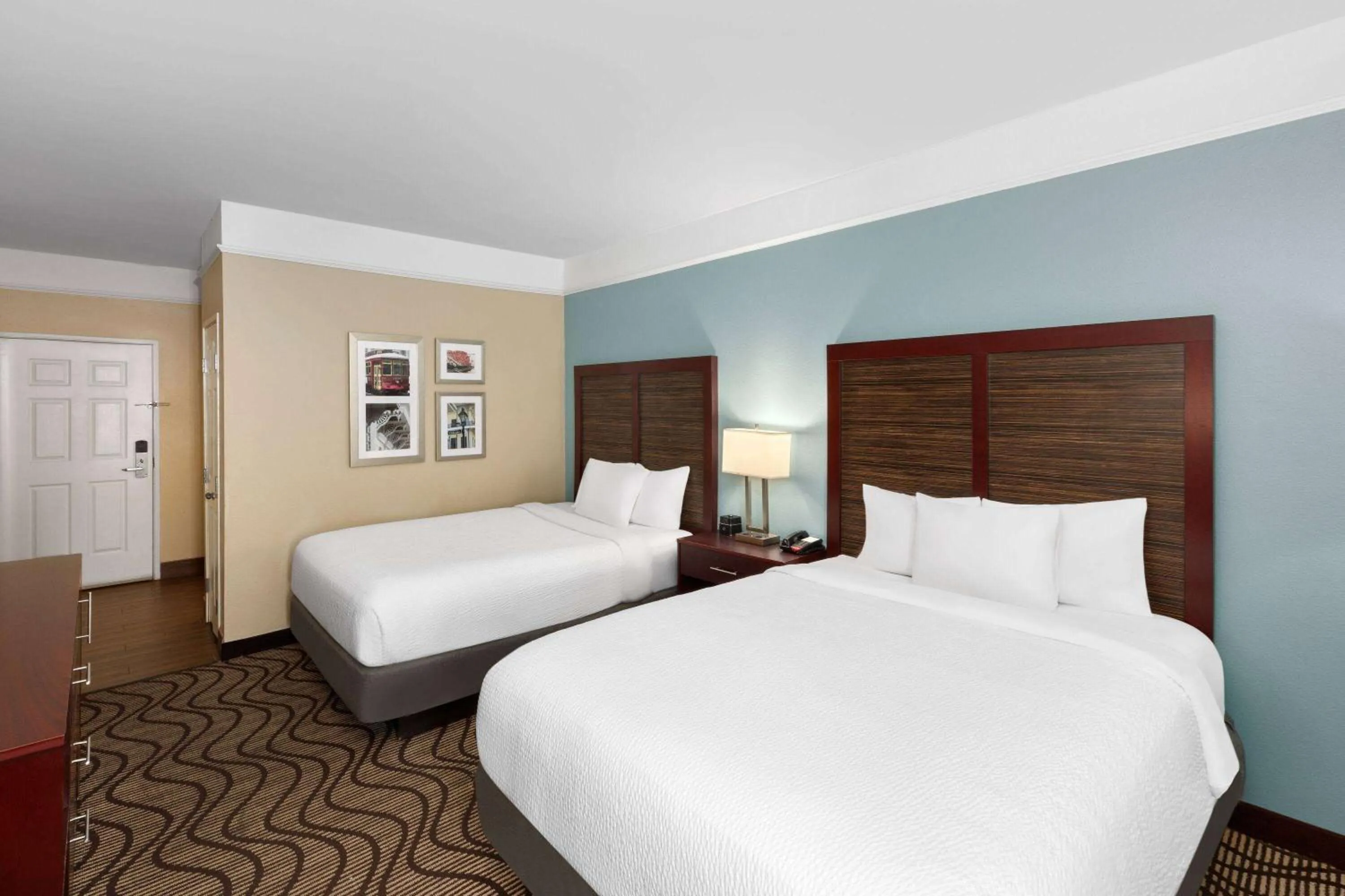 Photo of the whole room, Bed in La Quinta by Wyndham Houma