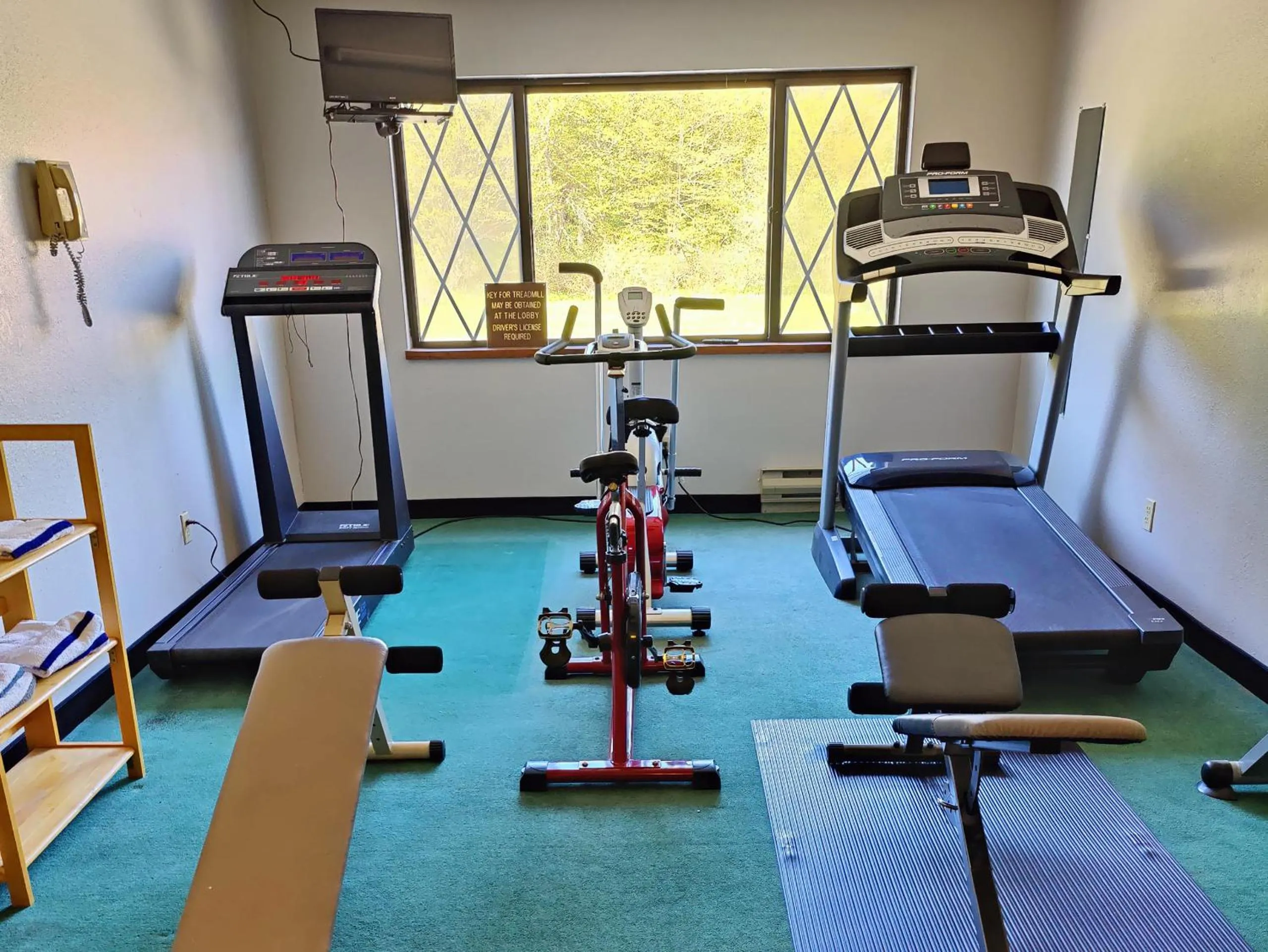 Bavarian Haus Lakefront Inn