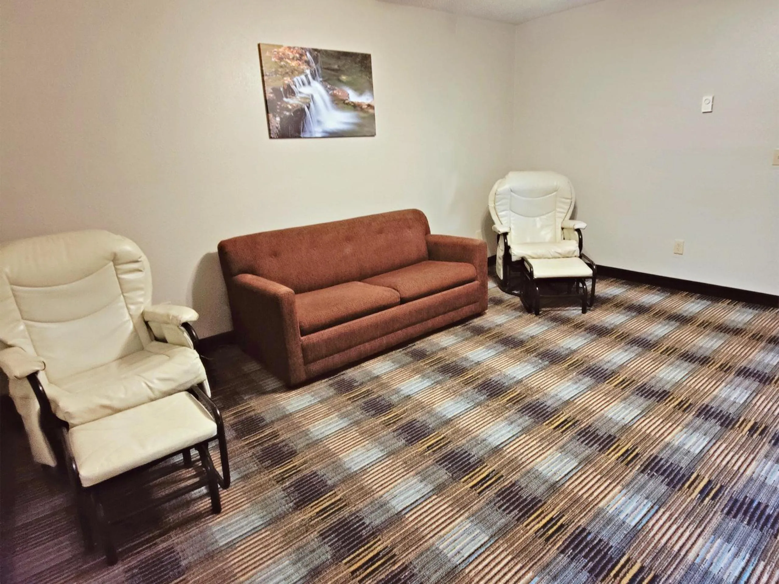 Bavarian Haus Lakefront Inn