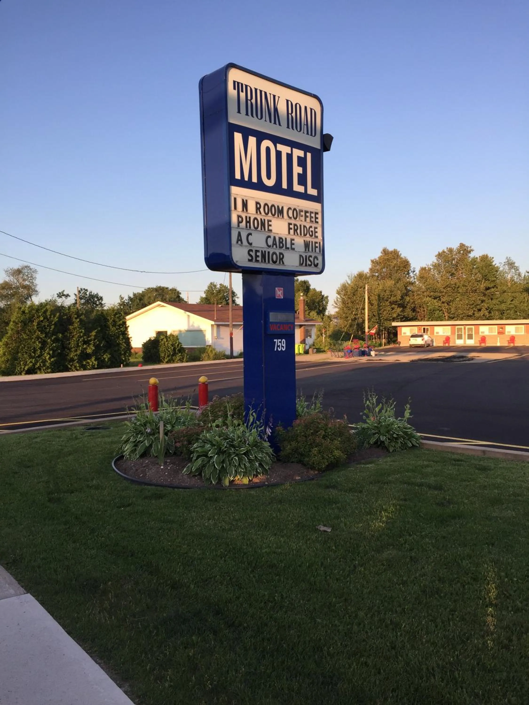 Trunk Road Motel