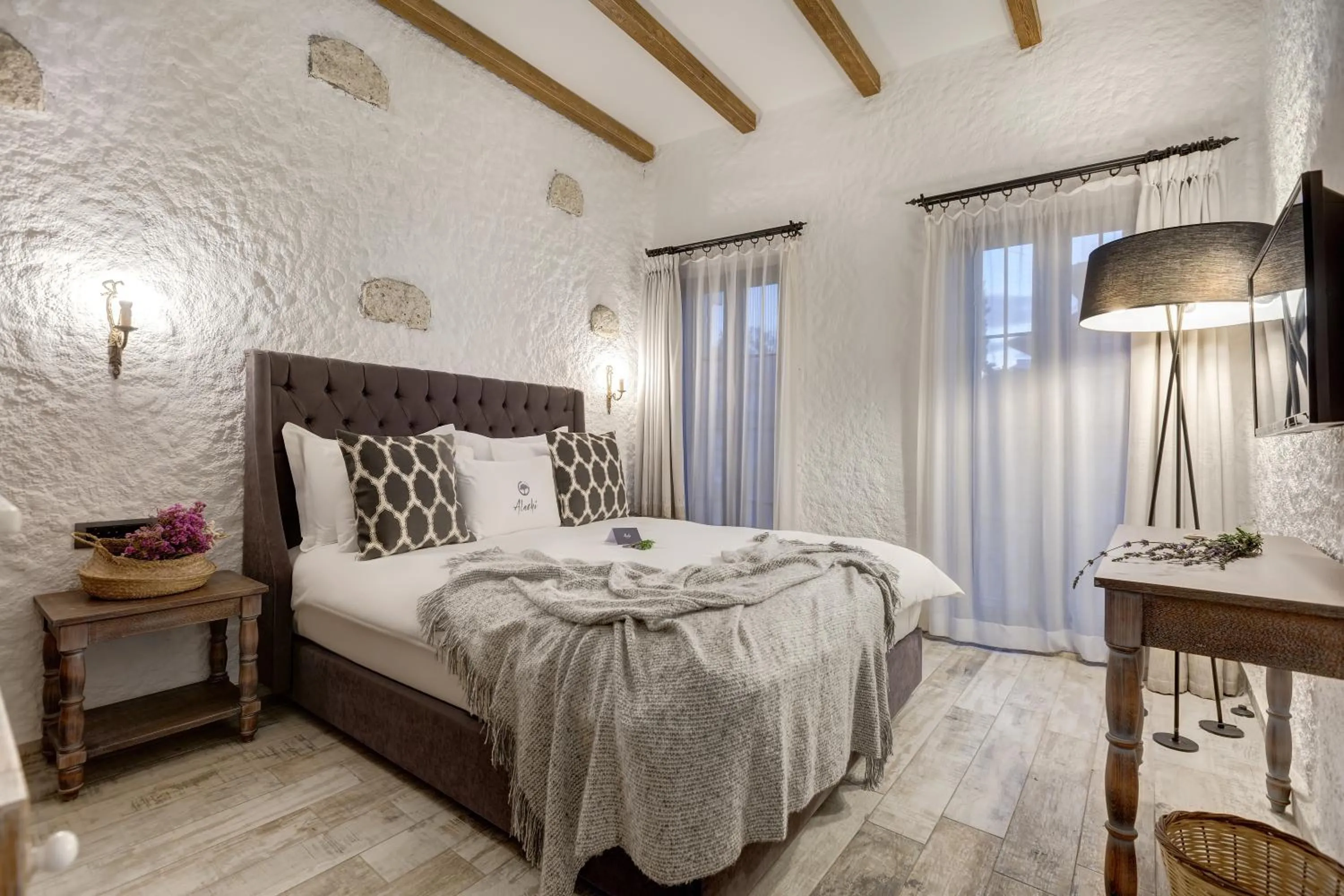 Bedroom, Bed in Alachi Hotel