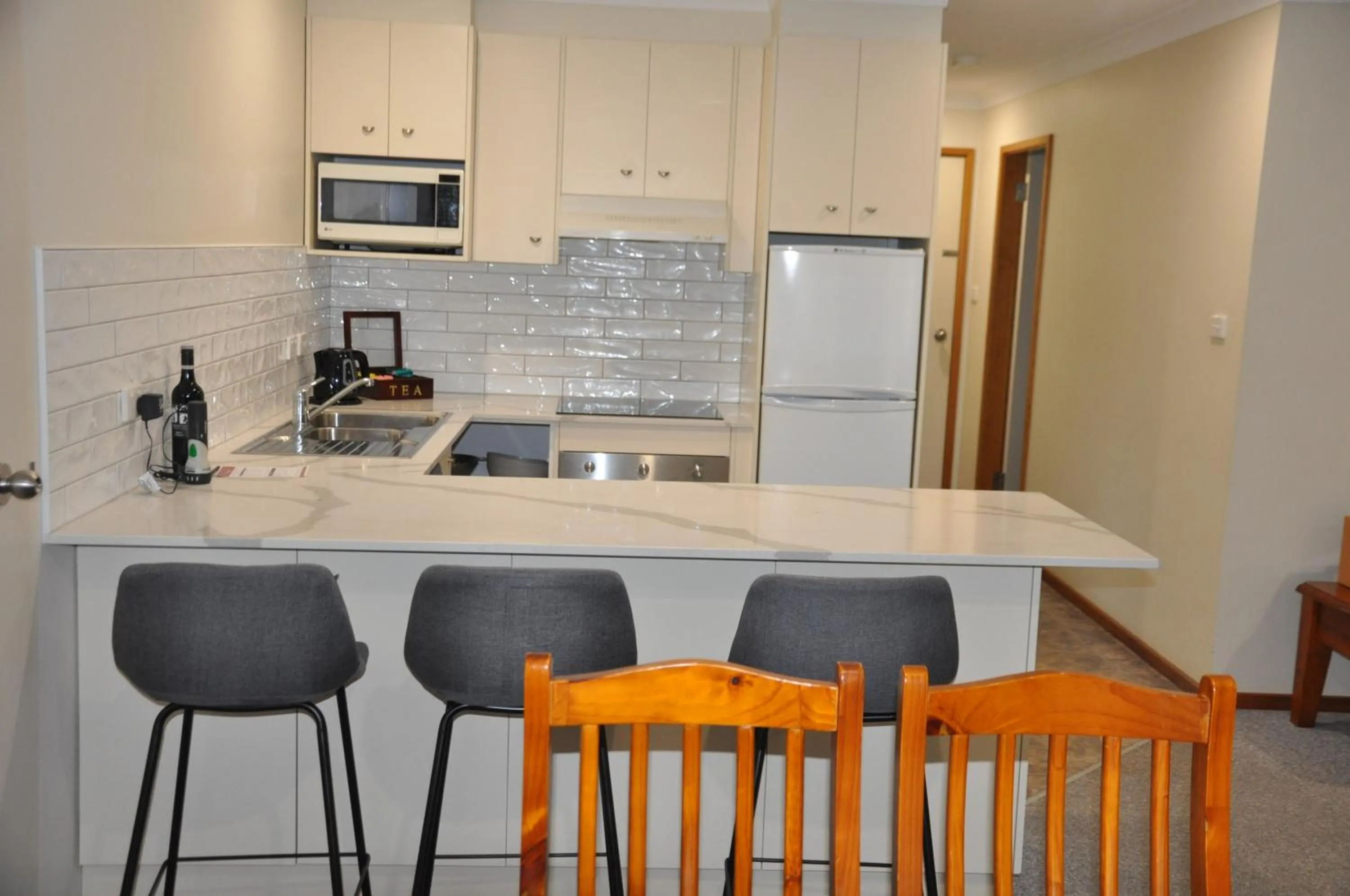 Breakfast in Pokolbin Village Estate