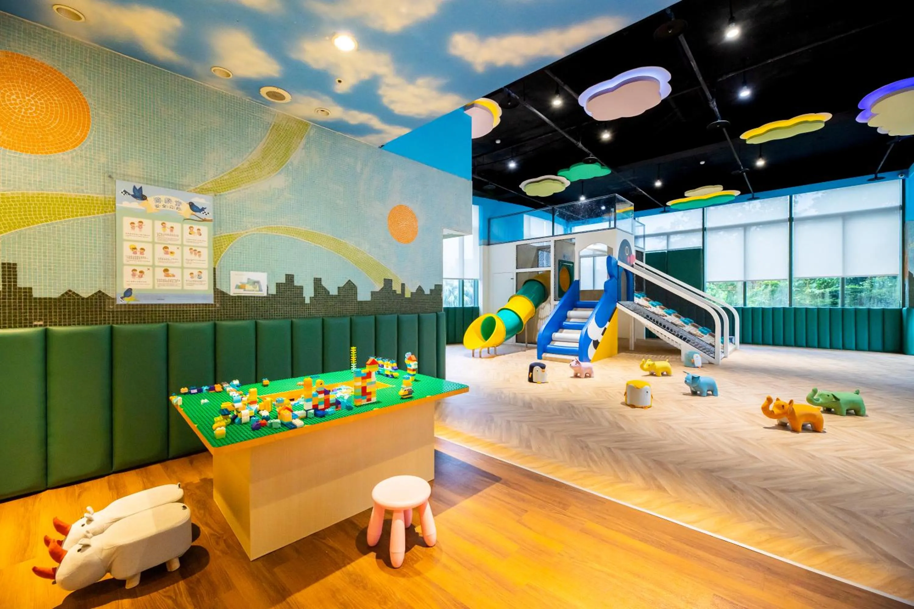 Children play ground in Yang Ming Shan Tien Lai Resort & Spa