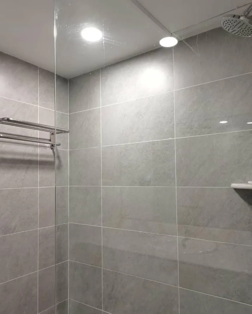 Shower in Coral Bay Resort