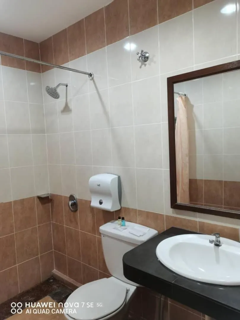 Shower in Coral Bay Resort