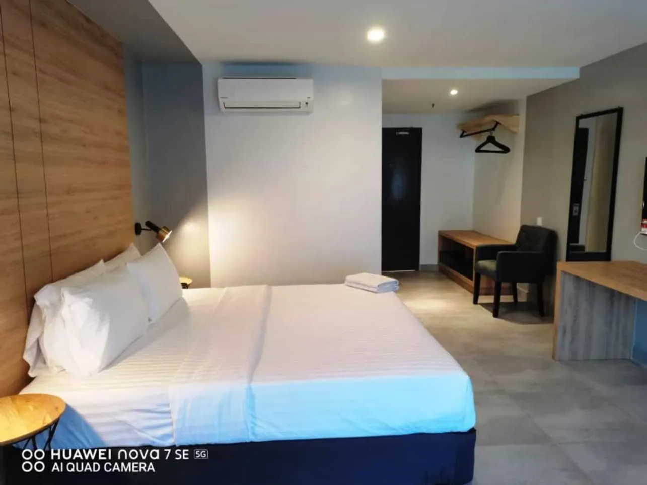 Bed in Coral Bay Resort