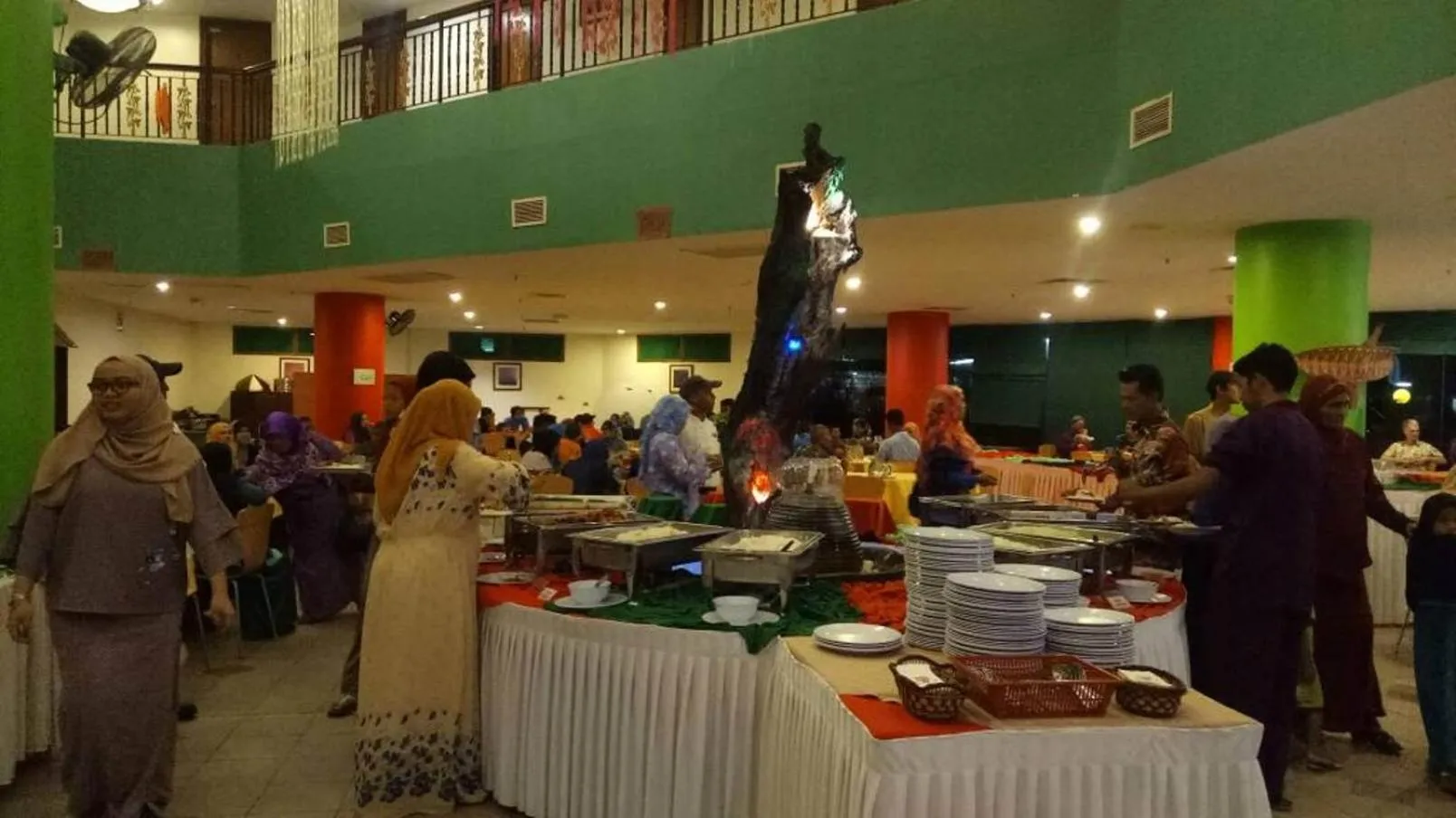 Continental breakfast in Coral Bay Resort