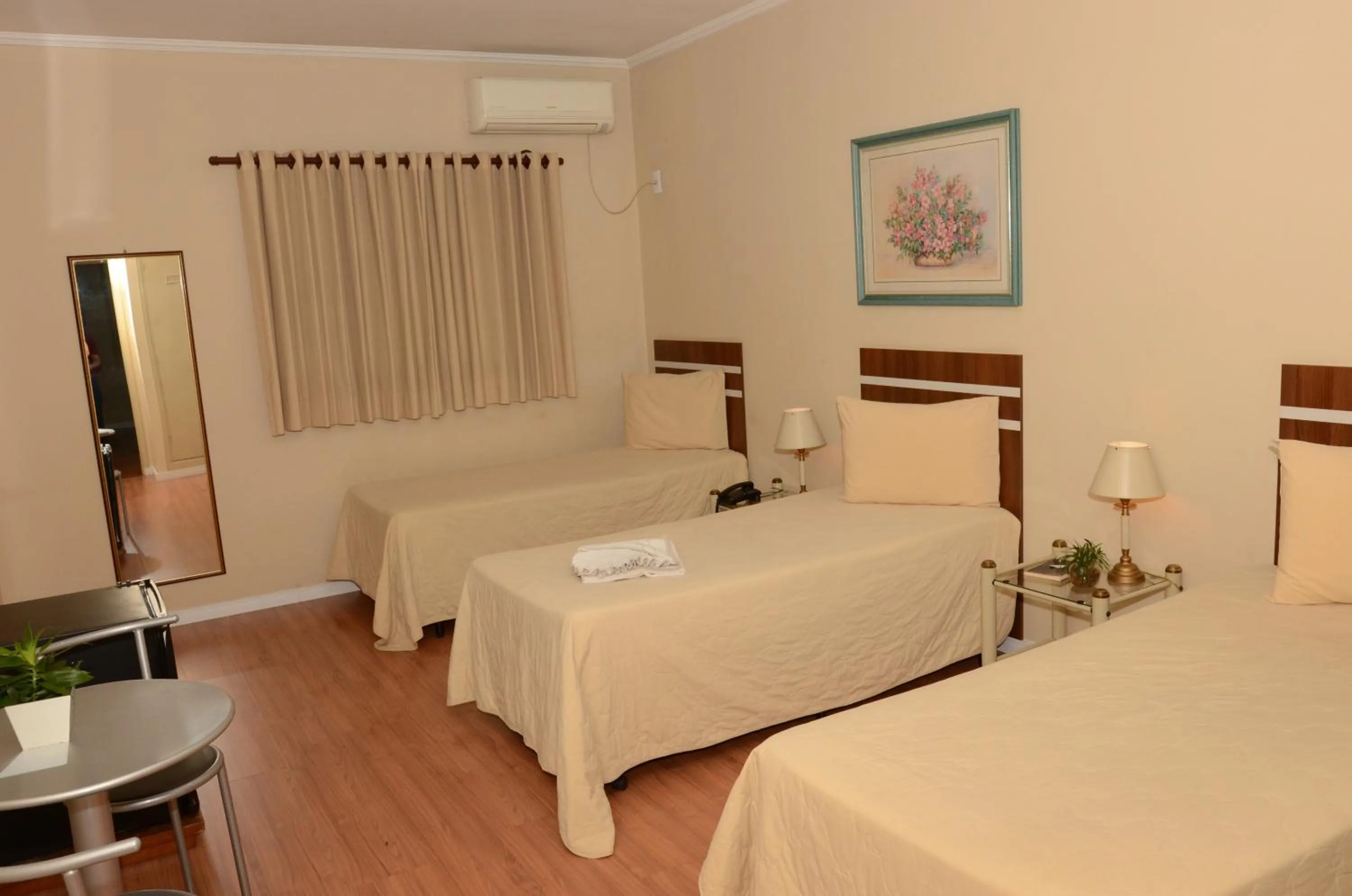 Bathroom, Bed in Skalla Hotel Nova Odessa