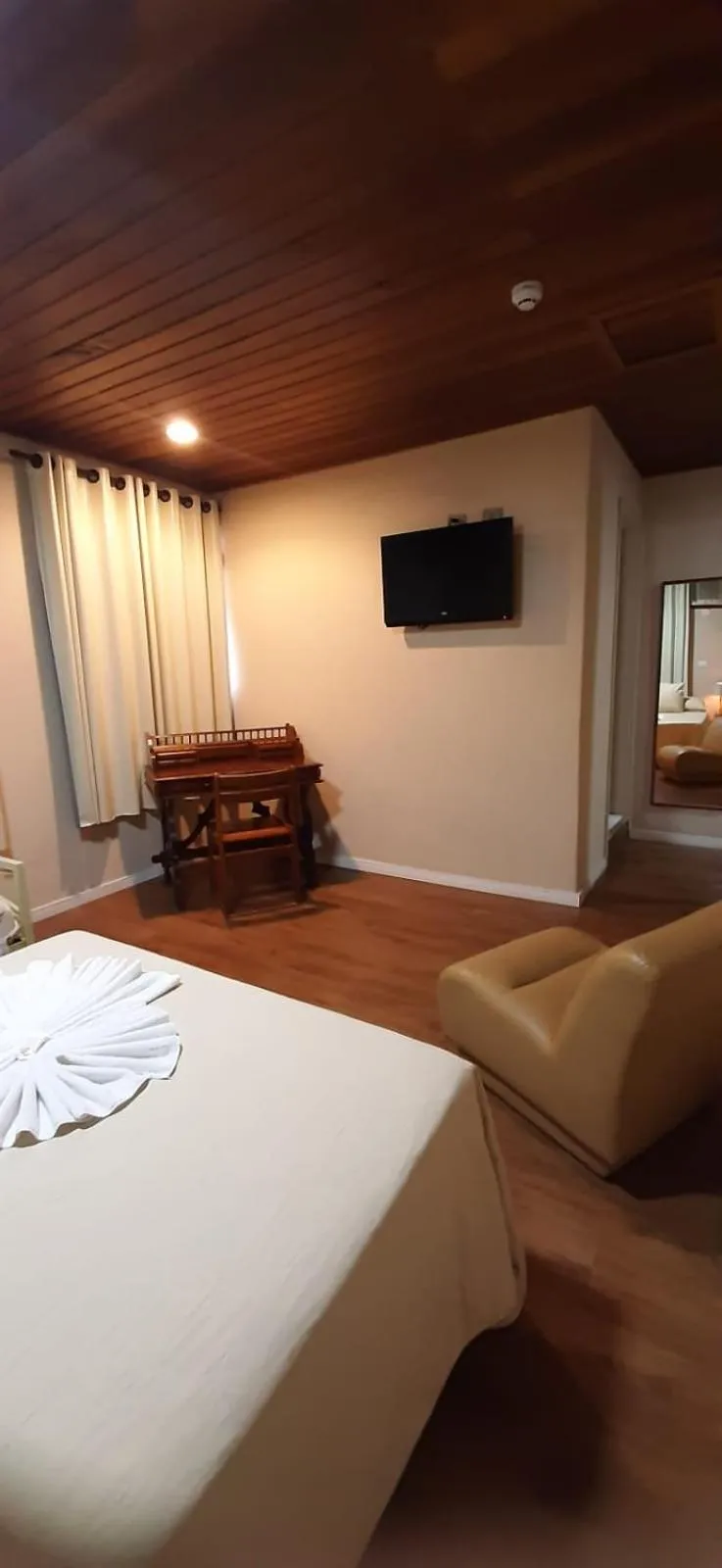 Bathroom, Bed in Skalla Hotel Nova Odessa